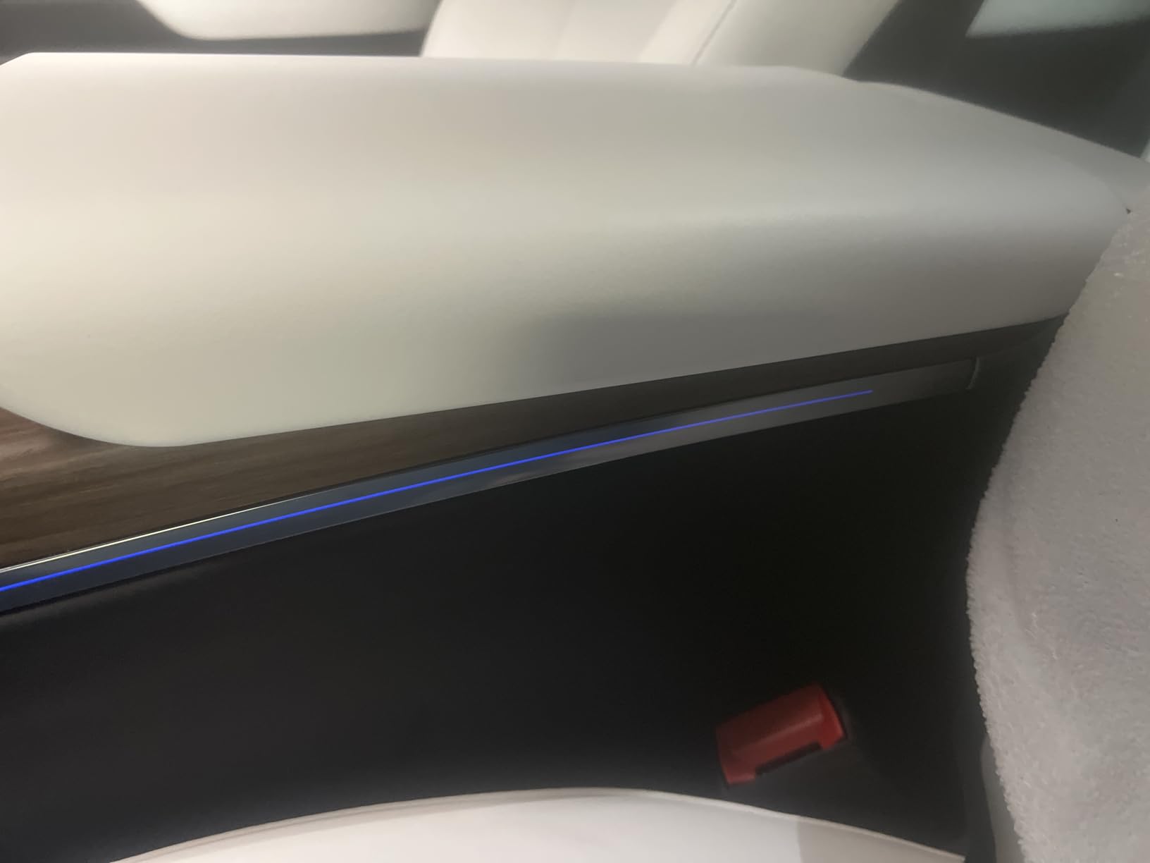 BASENOR Center Console Armrest Cover for 2025 2026 Tesla Model Y Juniper Tesla Model 3 Highland Non-Slip TPU Pet Scratch Resistant Accessories Black customer photo 2