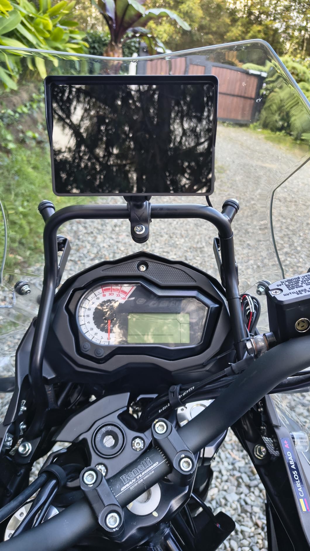 WonVon 5 Inch Motorcycle Carplay GPS Navigation System with Apple Carplay and Android Auto Portable Screen with Dual Bluetooth, Navigation, Siri, Google Assistant（Not Inchluded TPMS） customer photo 2