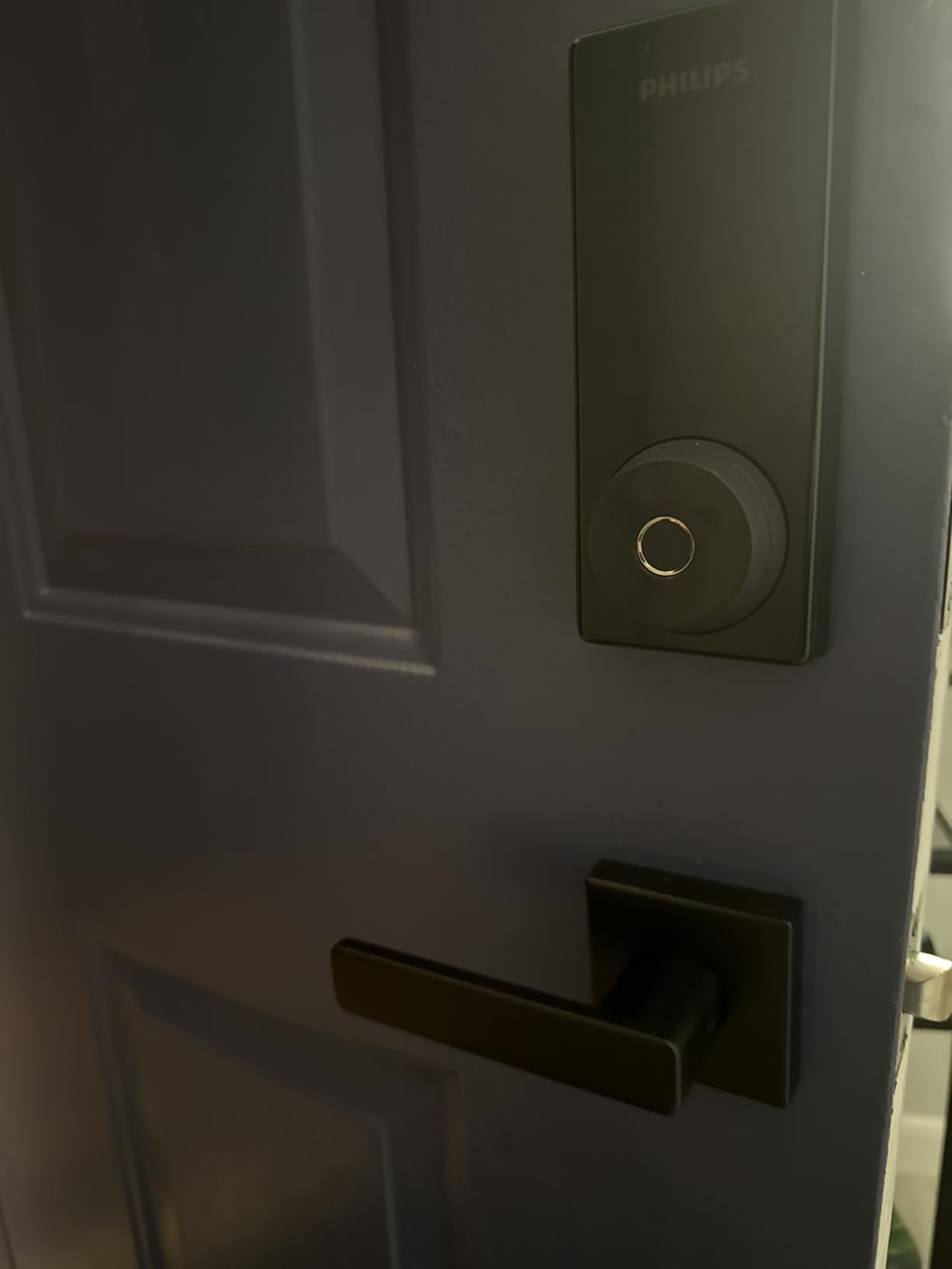 Philips Wi-Fi Smart Lock with Handles, WiFi Keyless Entry Front Door Lock Set, Keypad Deadbolt with Handle App Fingerprint Code Unlocking, Auto Locking, Built-in WiFi, Remote Control & Voice Unlock customer photo 2