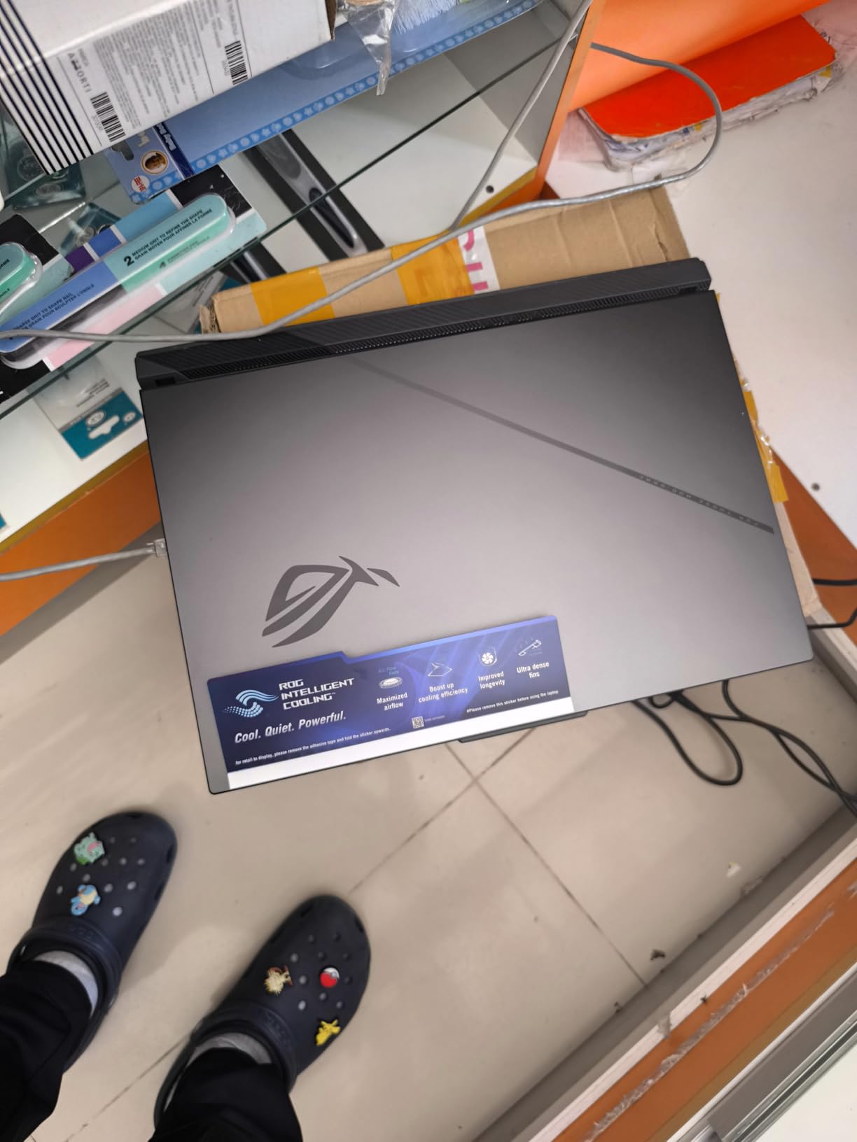 ASUS ROG Strix G18 (2025) Gaming Laptop, 18 inch ROG FHD+ 16:10 144Hz, NVIDIA GeForce RTX 5050, AMD Ryzen 9 8940HX Mobile Processor, 16GB DDR5-5200Mhz, 1TB SSD, Wi-Fi 6E, Wind 11 Home customer photo 1