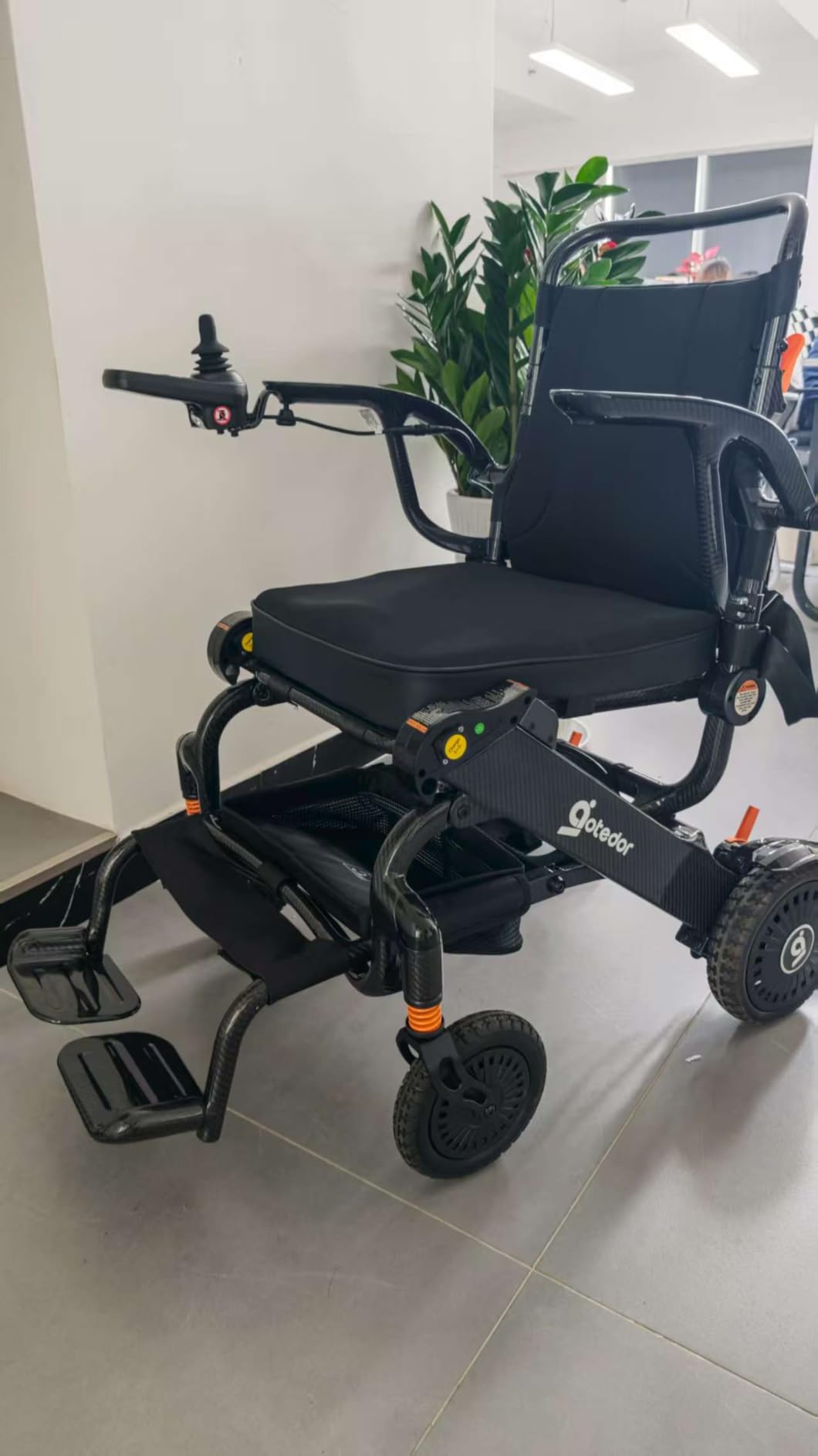 Aotedor Full Carbon Fiber Electric Wheelchair for Adults & Seniors, 35 lbs Lightweight Foldable All-Terrain, 22-Mile Range, 2 Batteries, Airline & FSA Approved customer photo 1