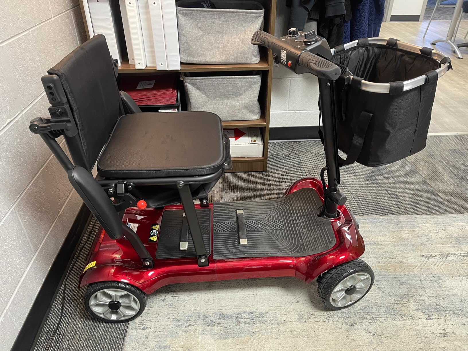Lightweight Mobility Scooter for Adults & Seniors - Cruise & Airport Approved, 43lb Foldable Portable Motorized Scooters with Removable Lithium Battery for 12.4 Miles Travel, 300lb Capacity, Black customer photo 1