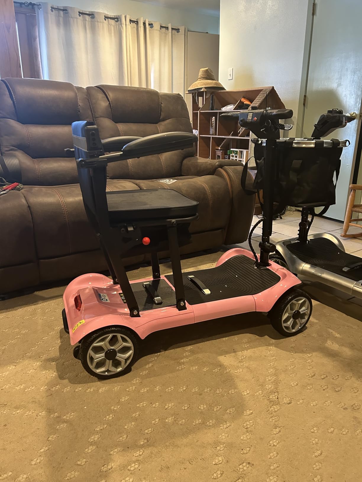 Lightweight Mobility Scooter for Adults & Seniors - Cruise & Airport Approved, 43lb Foldable Portable Motorized Scooters with Removable Lithium Battery for 12.4 Miles Travel, 300lb Capacity, Black customer photo 2