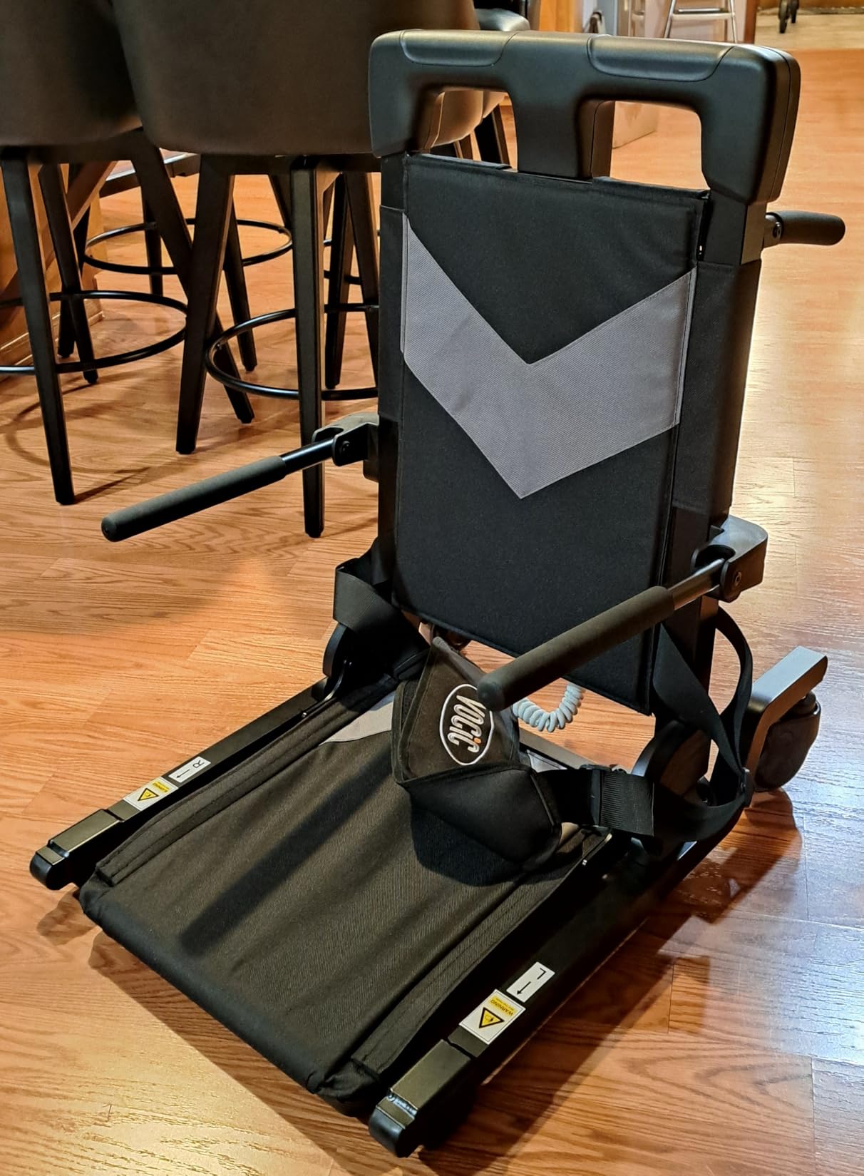 VOCIC Movable Electric Chair Lift with 4 Wheels, Portable Rolling Chair Lift with T-Stabilized Base, Short-Distance Transport, Help Stand from Floor for Seniors, Supports 350 LBS customer photo 2