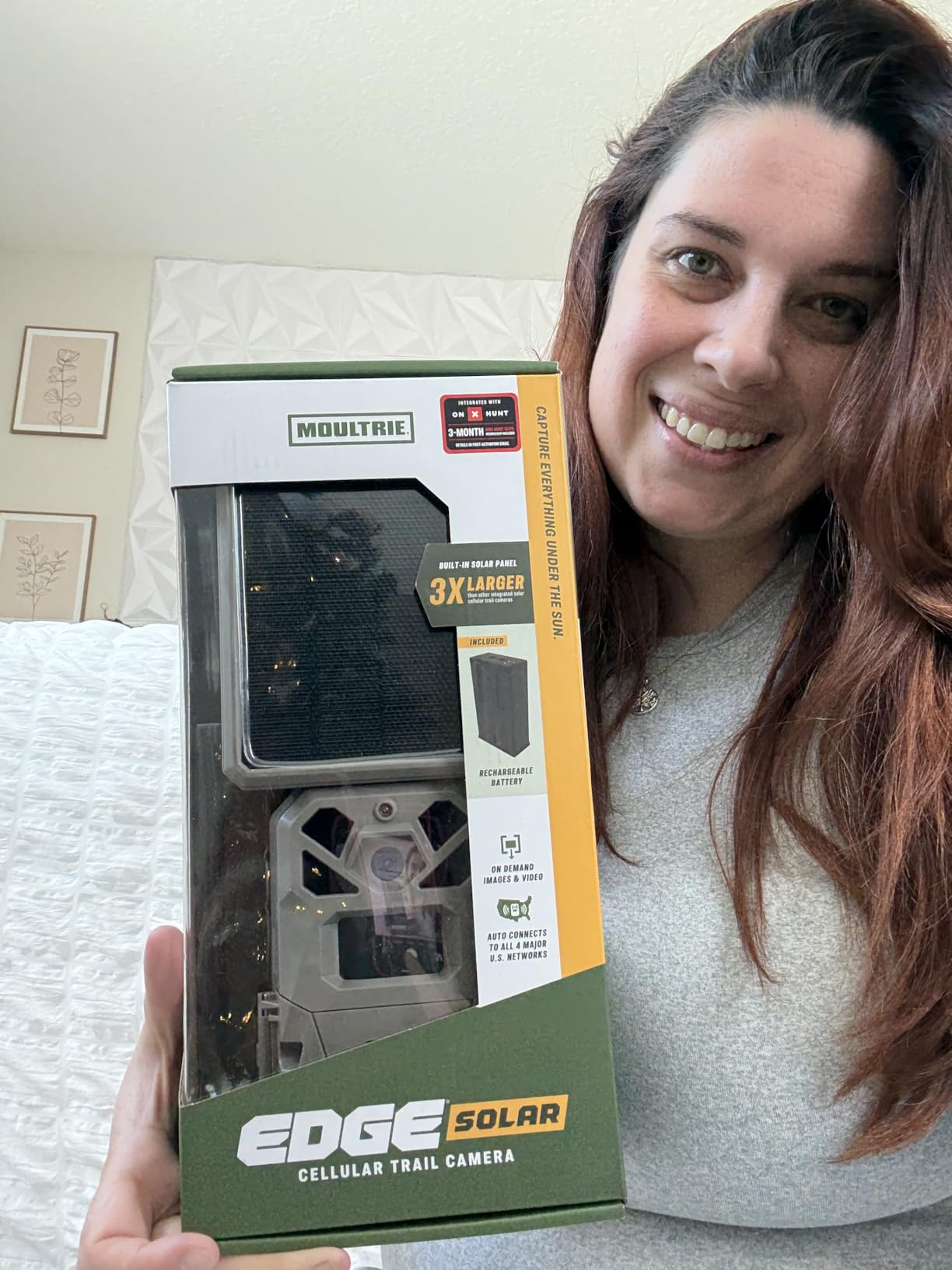 Moultrie Edge Solar Cellular Trail Camera - Integrated Solar Panel with Battery - 40MP - 1080p Video - Low-Glow Flash - Multi-Carrier Auto-Connect - Built-in Memory - 0.4s Trigger Speed customer photo 2