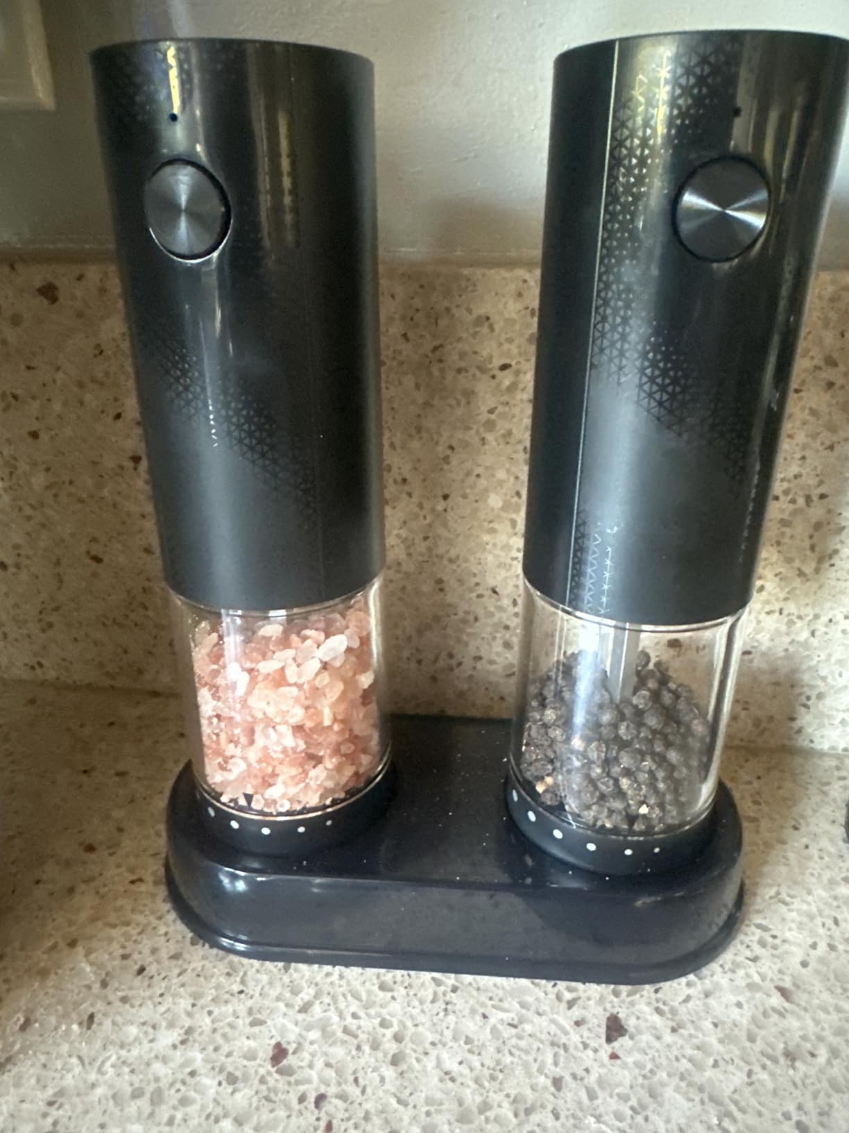 Electric Salt and Pepper Grinder Set - Rechargeable Automatic Salt and Pepper Shakers, Kitchen Appliances with External Adjustable Coarseness, Larger Hopper for Cooking, Home Gifts(2 Pack,Black/Black) customer photo 2