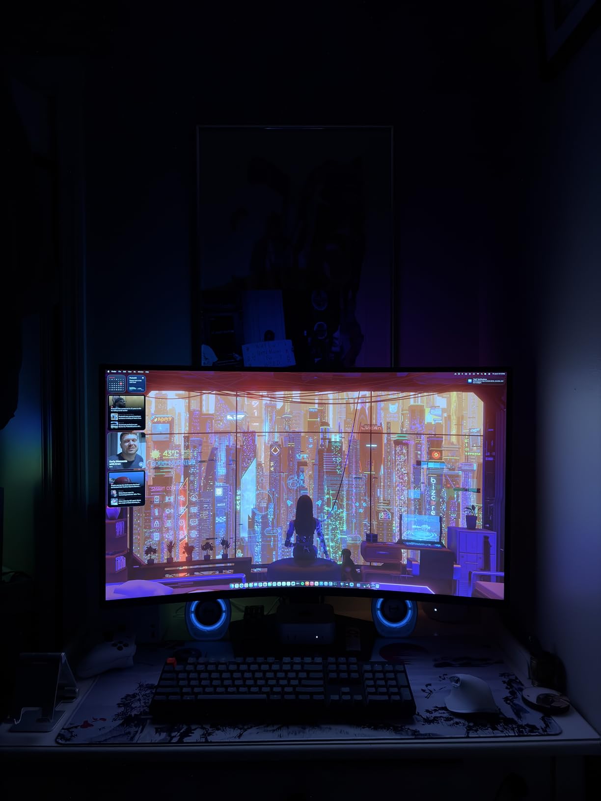 Samsung 37 Odyssey G7 (G75F) 4K UHD Curved Gaming Monitor customer photo 1