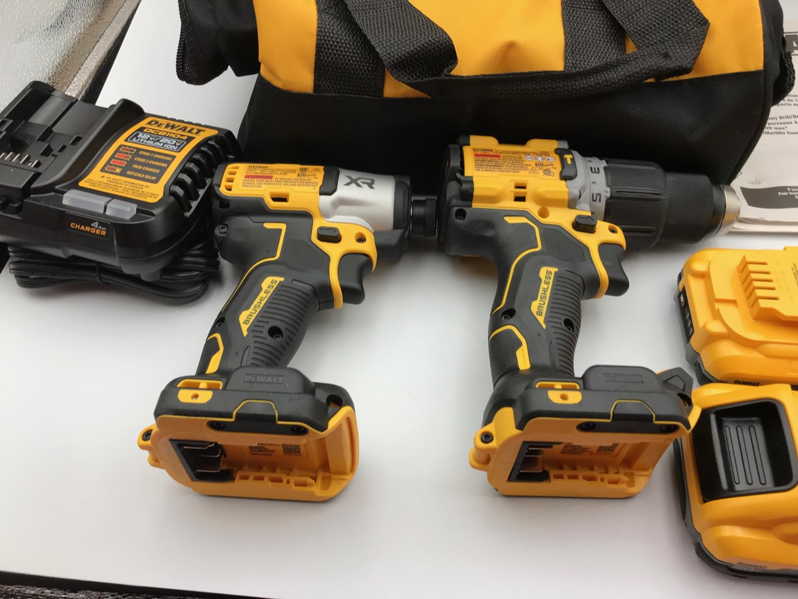 DEWALT 20V MAX XR Impact Driver and Hammer Drill Cordless Power Tool Combo Kit, Includes 2x 4ah POWERPACK Batteries and a Charger (DCK250QQ2) customer photo 1