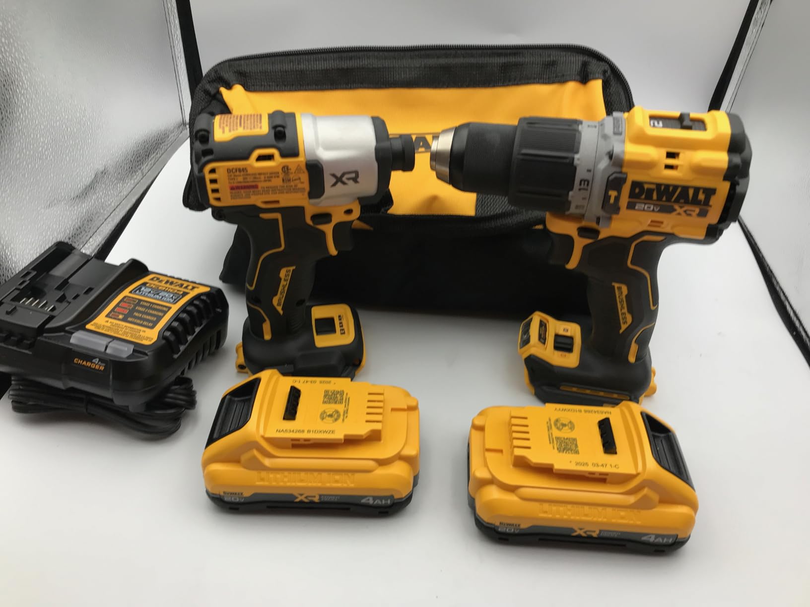 DEWALT 20V MAX XR Impact Driver and Hammer Drill Cordless Power Tool Combo Kit, Includes 2x 4ah POWERPACK Batteries and a Charger (DCK250QQ2) customer photo 2