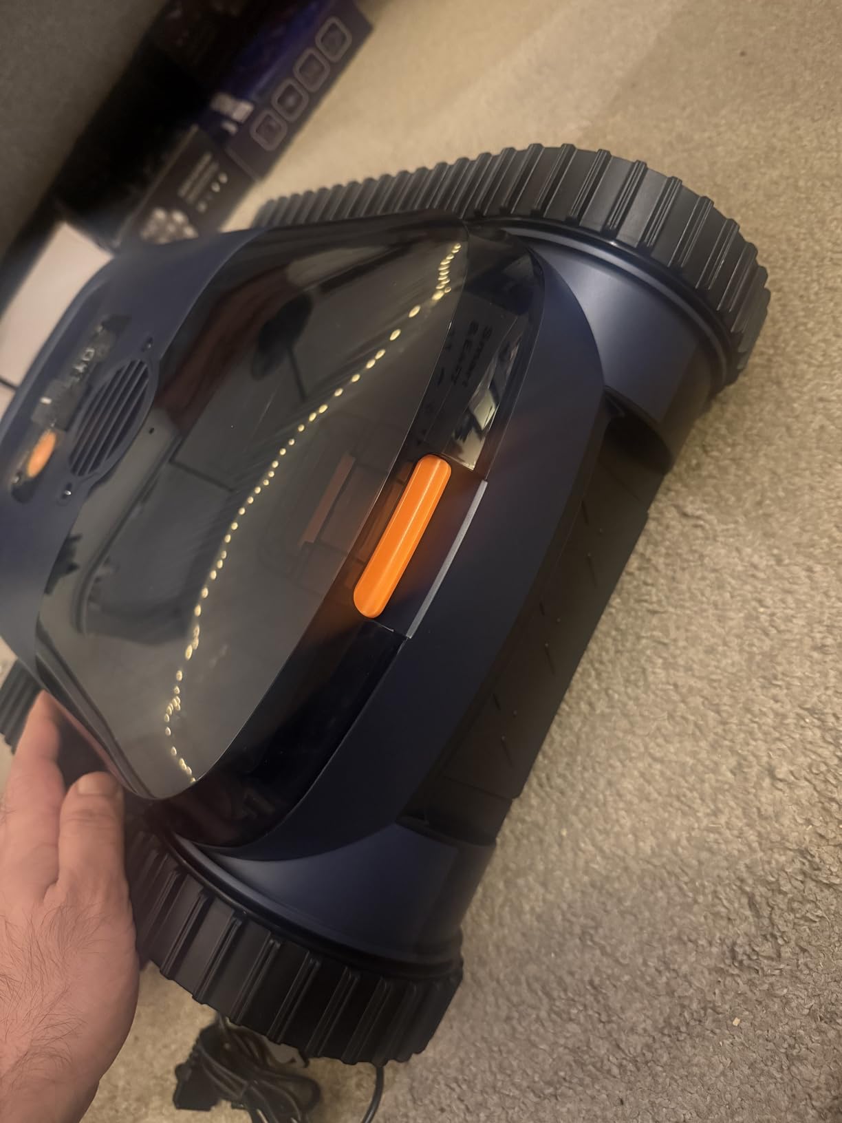 (2026 Upgrade) Cordless Robotic Pool Cleaner, Robotic Pool Vacuum for Inground Pools, Floor, Wall, Waterline and Drain Cleaning, 180 min Battery Life for Pool Up to 2150 Sq.ft customer photo 1