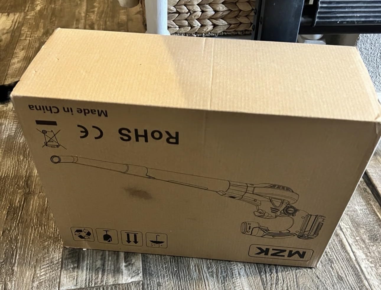 MZK Cordless Leaf Blower. 20V Battery Powered Electric Blower for Lawn Care. Electric Lightweight Leaf Blower for Blowing Leaves. Patio Cleaning and Dust (2 * 2Ah Battery & Charger Included). LF40D13 customer photo 2
