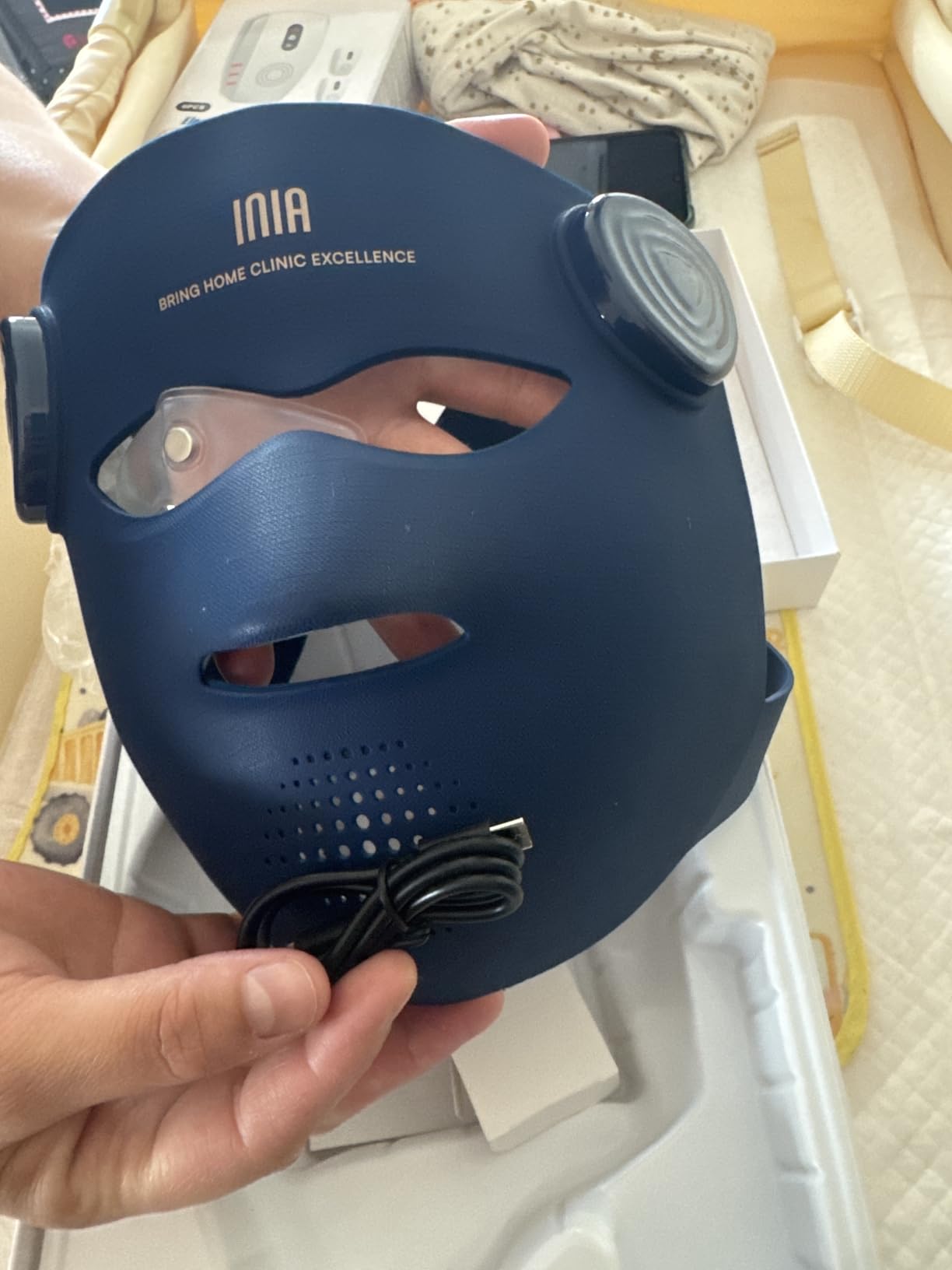 INIA Glow 4D Wireless Red Light Therapy Mask for face - Dual NIR, 320 LEDs, 4 Modes, Under-Eye Cooling, Cordless & Rechargeable LED Face Mask for Home & Travel, Skincare Gifts for Women Mom Wife, Blue customer photo 1