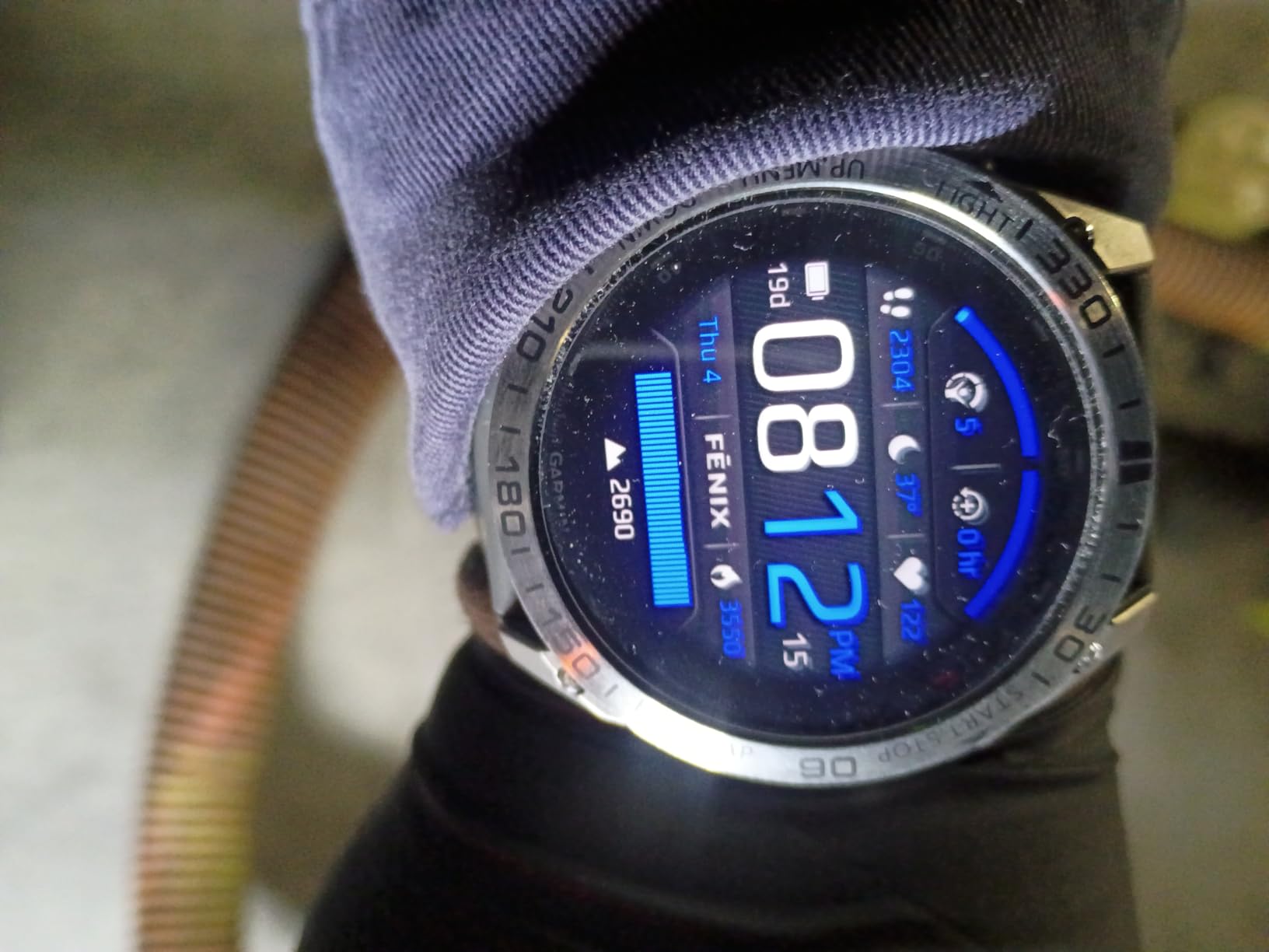 fēnix 8 Pro, 51mm, AMOLED Display, Premium Connected Multisport GPS Smartwatch, inReach Technology, Sapphire, Titanium with Graphite/Black Silicone Band customer photo 2