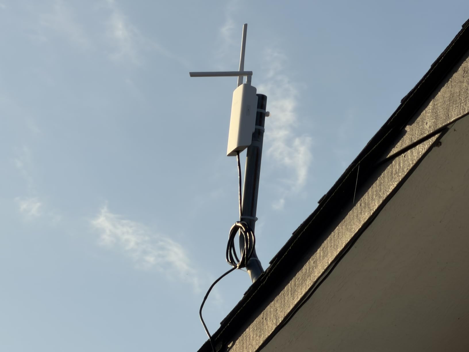TP-Link Omada Long Range Outdoor Access Point - WiFi 6 AX1800 Dual Band, Up to 3,200 sq. ft., PoE Powered, IP65 Weatherproof (EAP603-Outdoor) customer photo 1