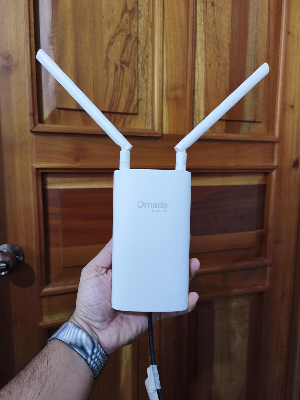 TP-Link Omada Long Range Outdoor Access Point - WiFi 6 AX1800 Dual Band, Up to 3,200 sq. ft., PoE Powered, IP65 Weatherproof (EAP603-Outdoor) customer photo 2