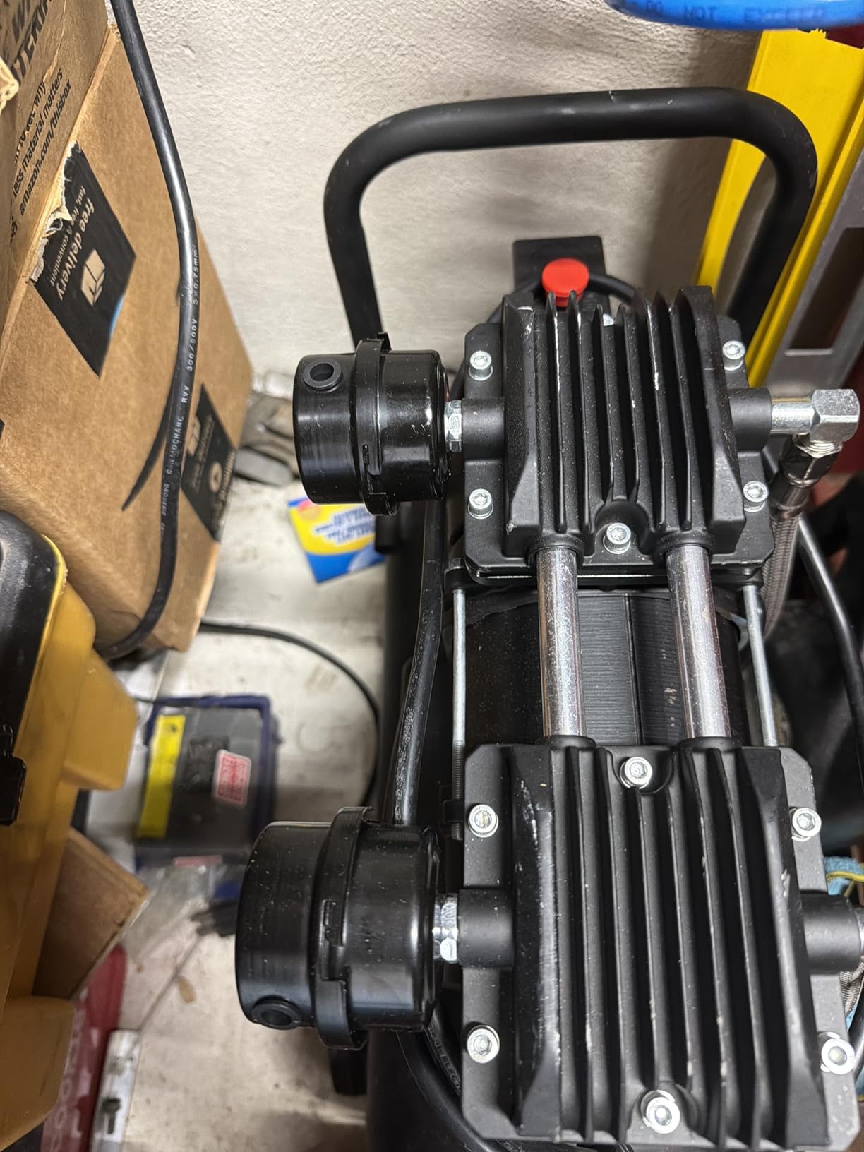 MZB 2.4 Gallon Ultra Quiet Air Compressor 1.0HP 110V/60Hz 5.65CFM, MAX 115PSI Steel Tanks Oil-Free 65dB Noise Level Air Compressor for Spray Painting, Auto Repair, Carpentry Decoration customer photo 1