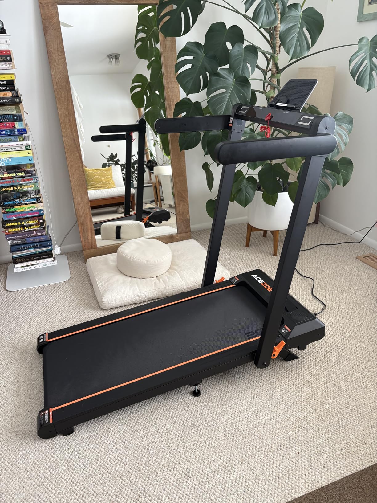 Foldable Treadmill with 0-15% Incline and Handle Bar 2.5HP customer photo 2