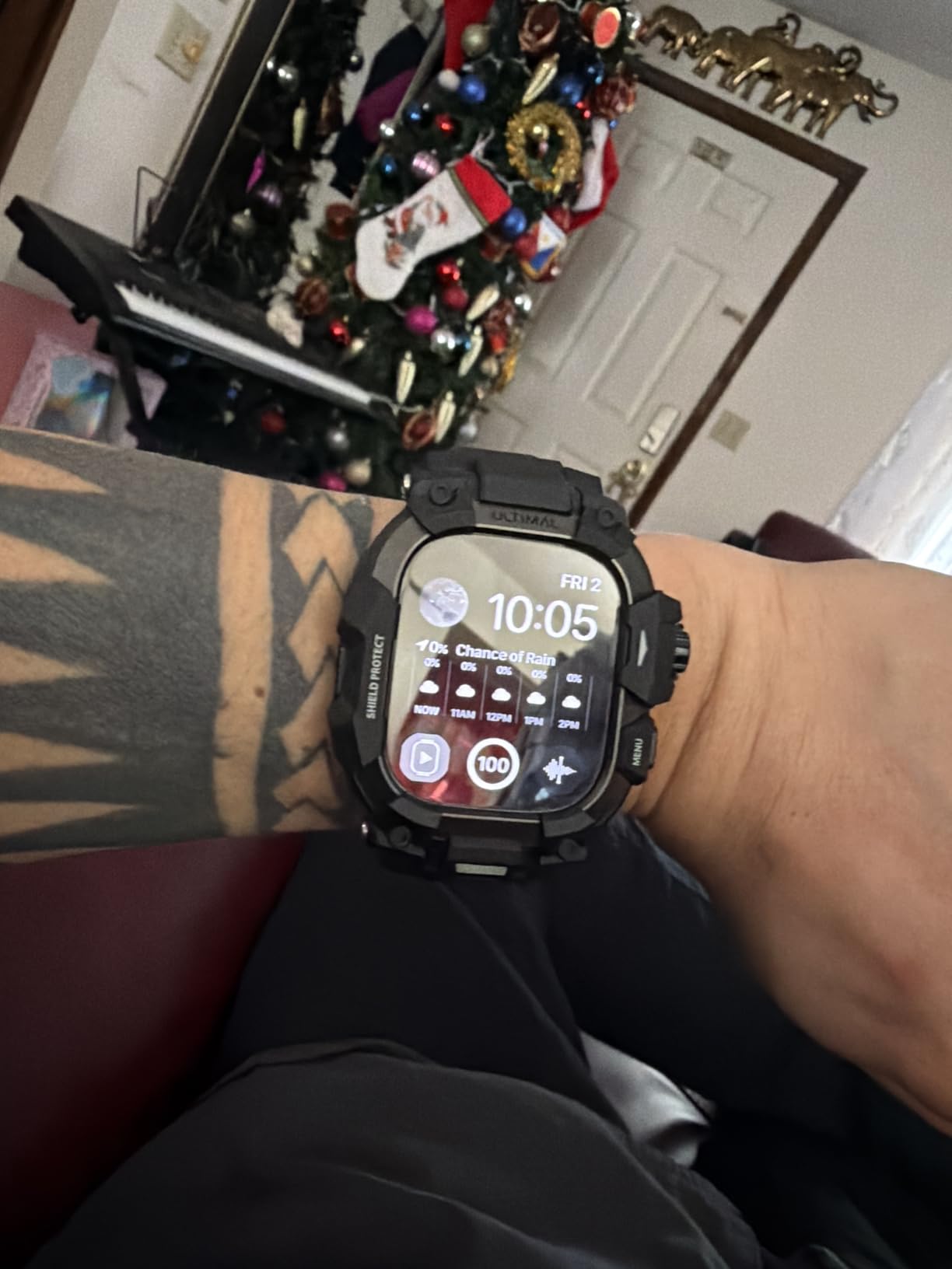 Apple Watch Ultra 3 [GPS + Cellular, 49mm] Black Titanium Case with Black Ocean Band (Renewed) customer photo 2