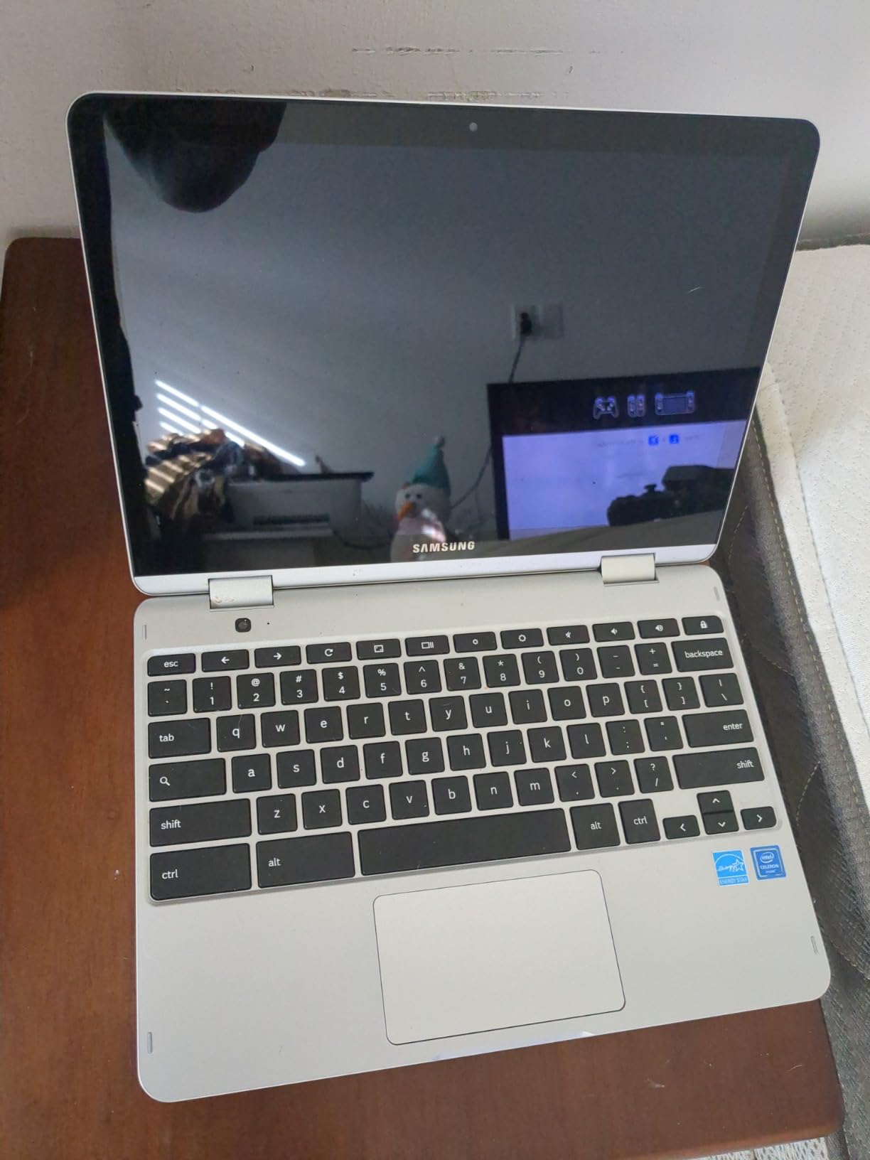 Galaxy Chromebook Go 14