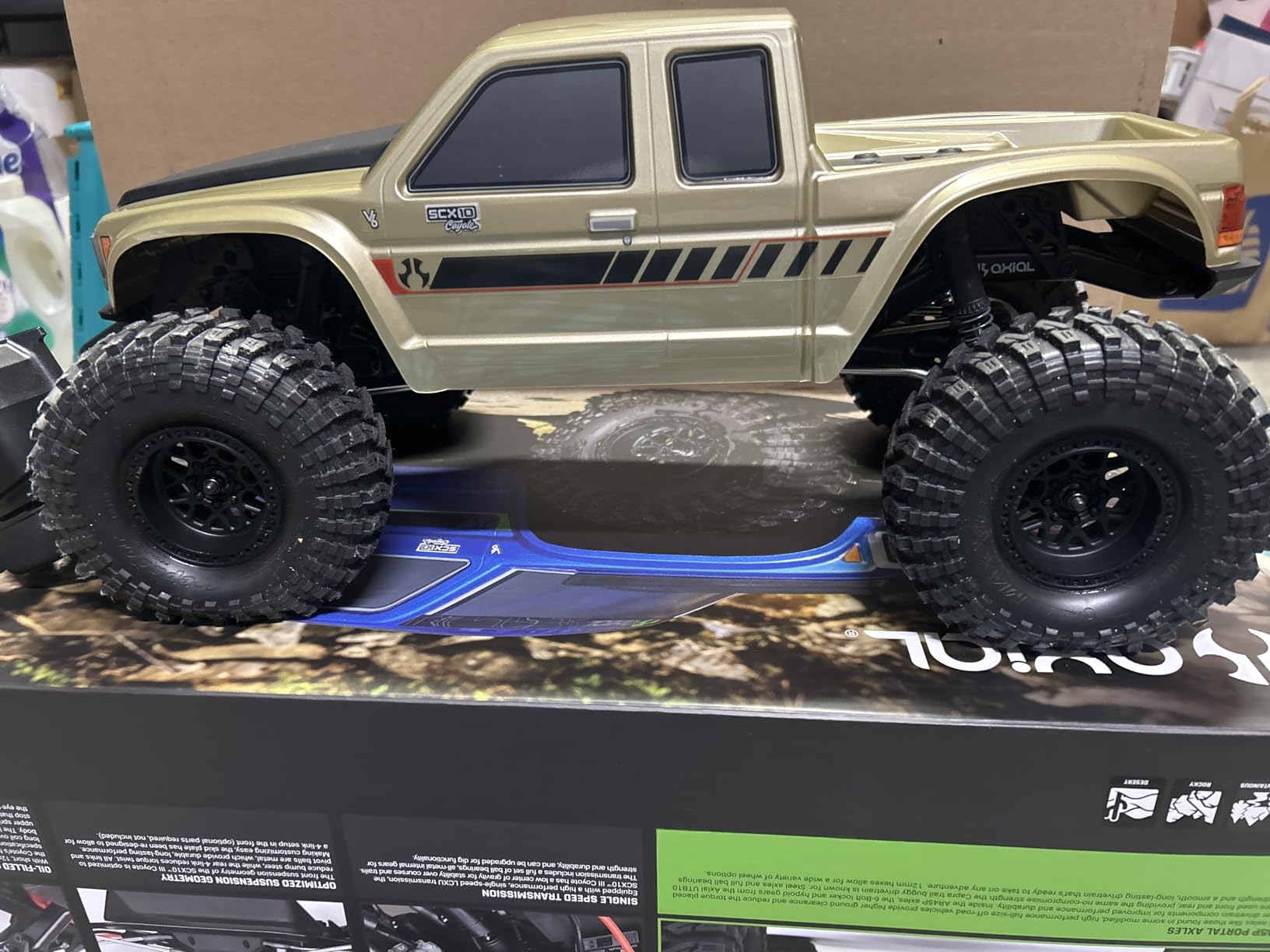 Axial RC Truck SCX10III Coyote: 1/10 4WD RTR with Battery and Charger, Brushed Rock Crawler, Gold customer photo 1