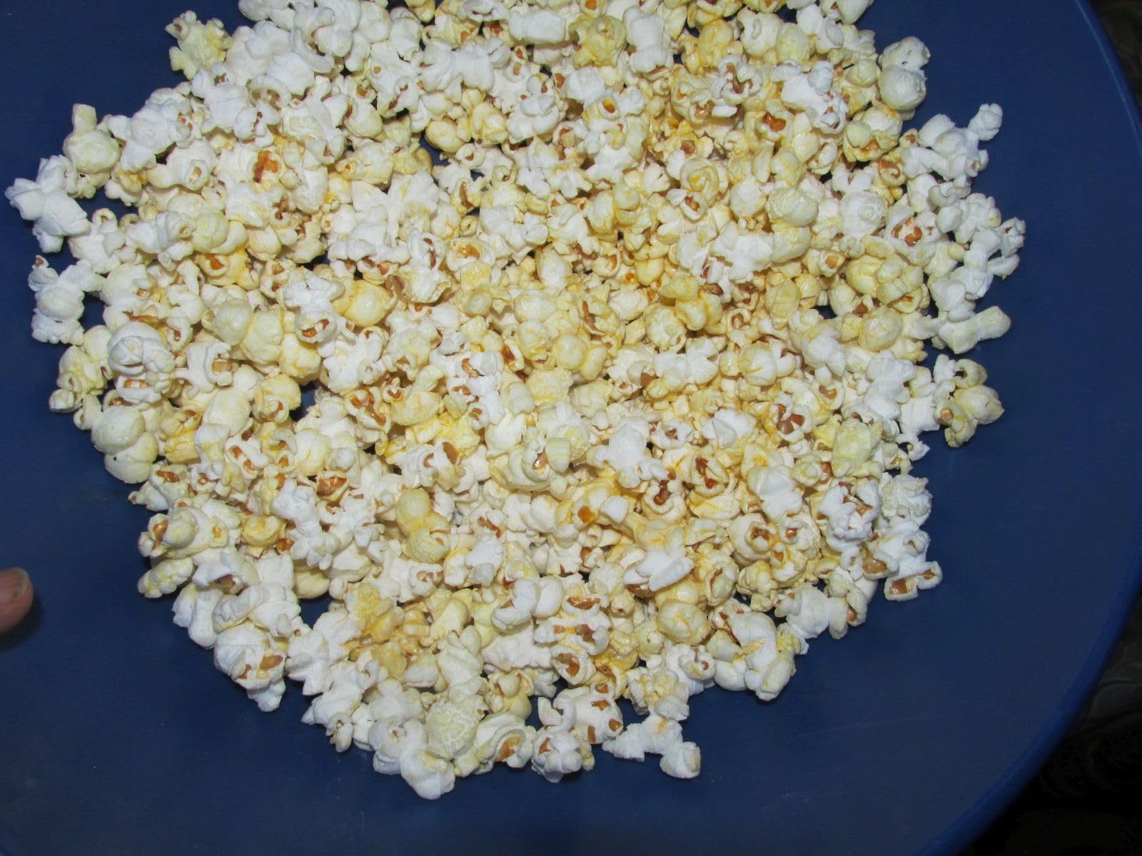 Commercial Popcorn Machine, Authentic 16oz Kettle Countertop Popcorn Maker with Waming Deck, 1600W Large Popcorn Machine for Restaurant, Concession Stand, Carnival, School, Office, Red customer photo 2