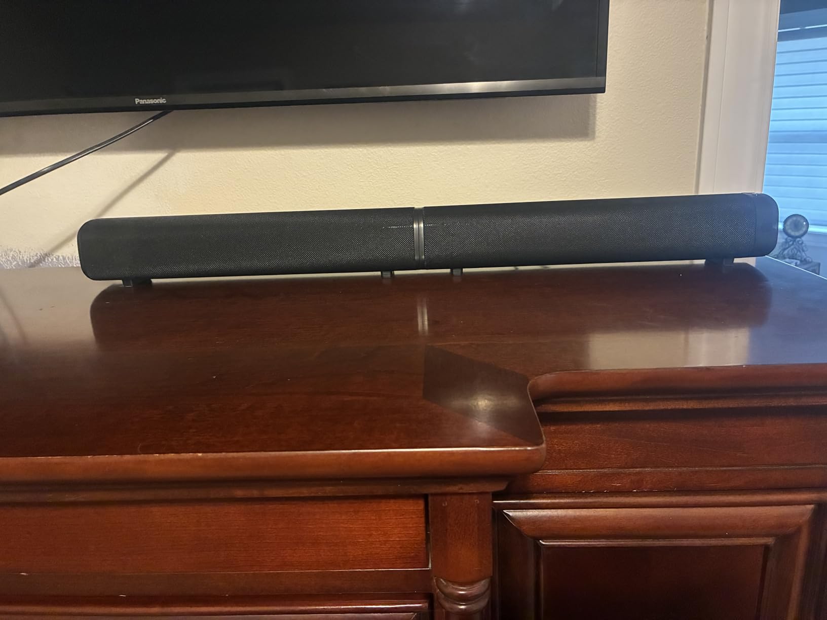 Puriom Sound Bar for Smart TV, 100W Sound Bar with Bluetooth 5.3/ARC/Opt/AUX Connect, 2-in-1 Detachable Home Soundbar, Home Theater Speaker & Bass Effect, for TV/PC/Projectors customer photo 1
