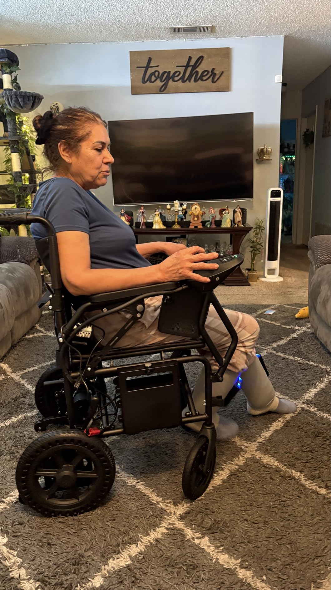 [2026 Upgrade] Hassky Electric Wheelchair for Adults Foldable, 15 Miles Range Motorized Wheelchair, All Terrain Power Wheelchairs for Seniors Supports Up to 350 lbs Black customer photo 1