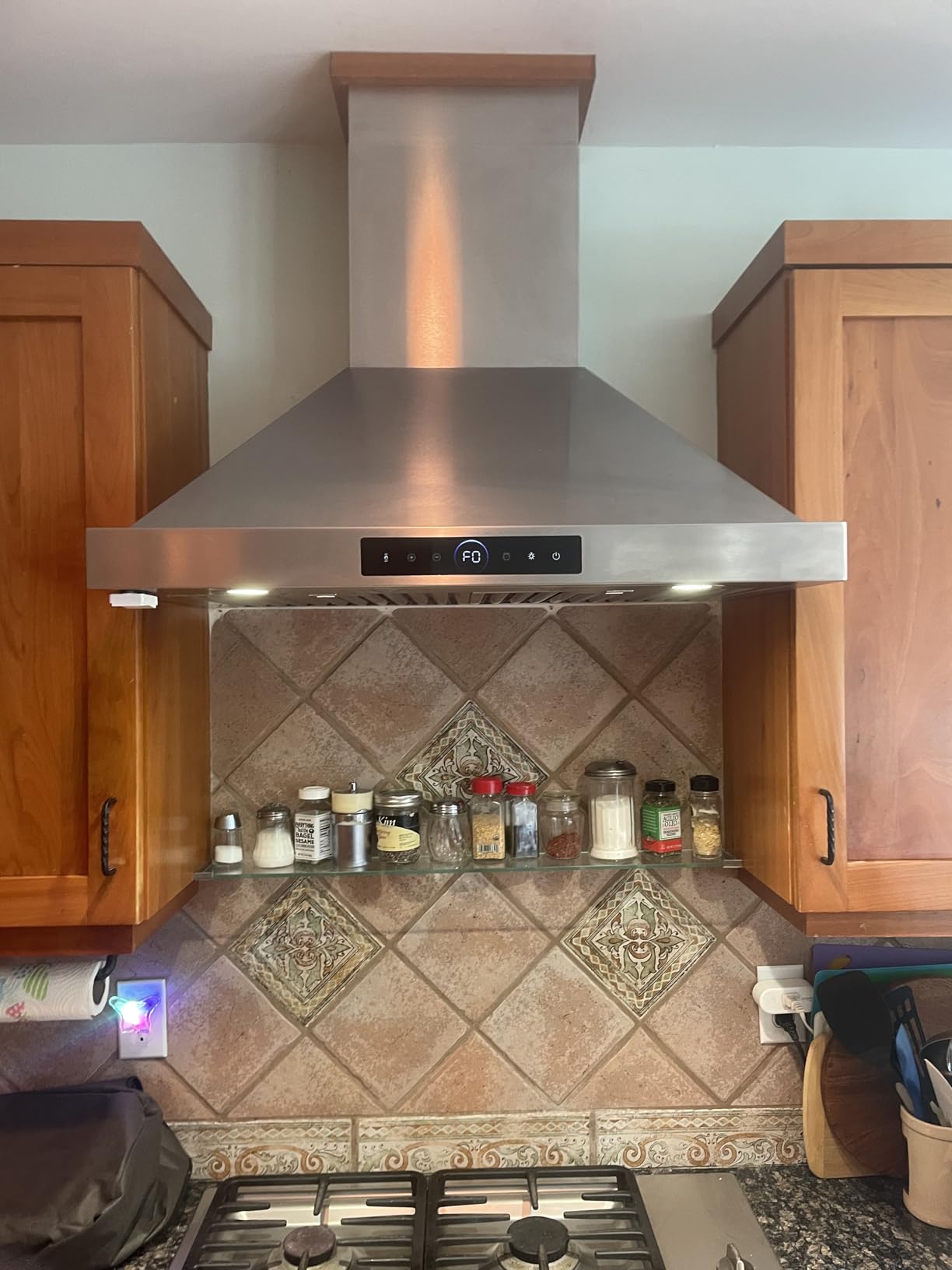 36 inch Range Hood Wall Mount, 1200 CFM with 4-Speed Gesture Sensing & Touch Control, Stainless Steel Kitchen Stove Vent Hoods with 2 LED Lights, Time Setting, Dishwasher-Safe Baffle Filters customer photo 1