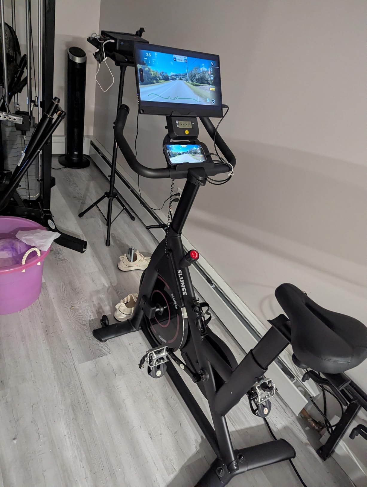 Exercise Bike, Magnetic Resistance Stationary Bikes for Home with App Compatible, Silent Indoor Cycling Bike with 350lbs Weight Capacity Comfortable Seat, Digital Monitor & Phone Mount customer photo 1