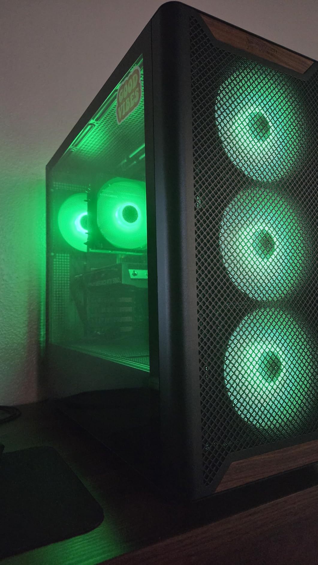Skytech Crystal Gaming PC, AMD Ryzen 5 5500 3.6GHz, NVIDIA RTX 5050 8GB, 1TB NVMe SSD, 16GB DDR4 RAM 3200, 650W Gold PSU, Wi-Fi, Win 11, Desktop customer photo 1