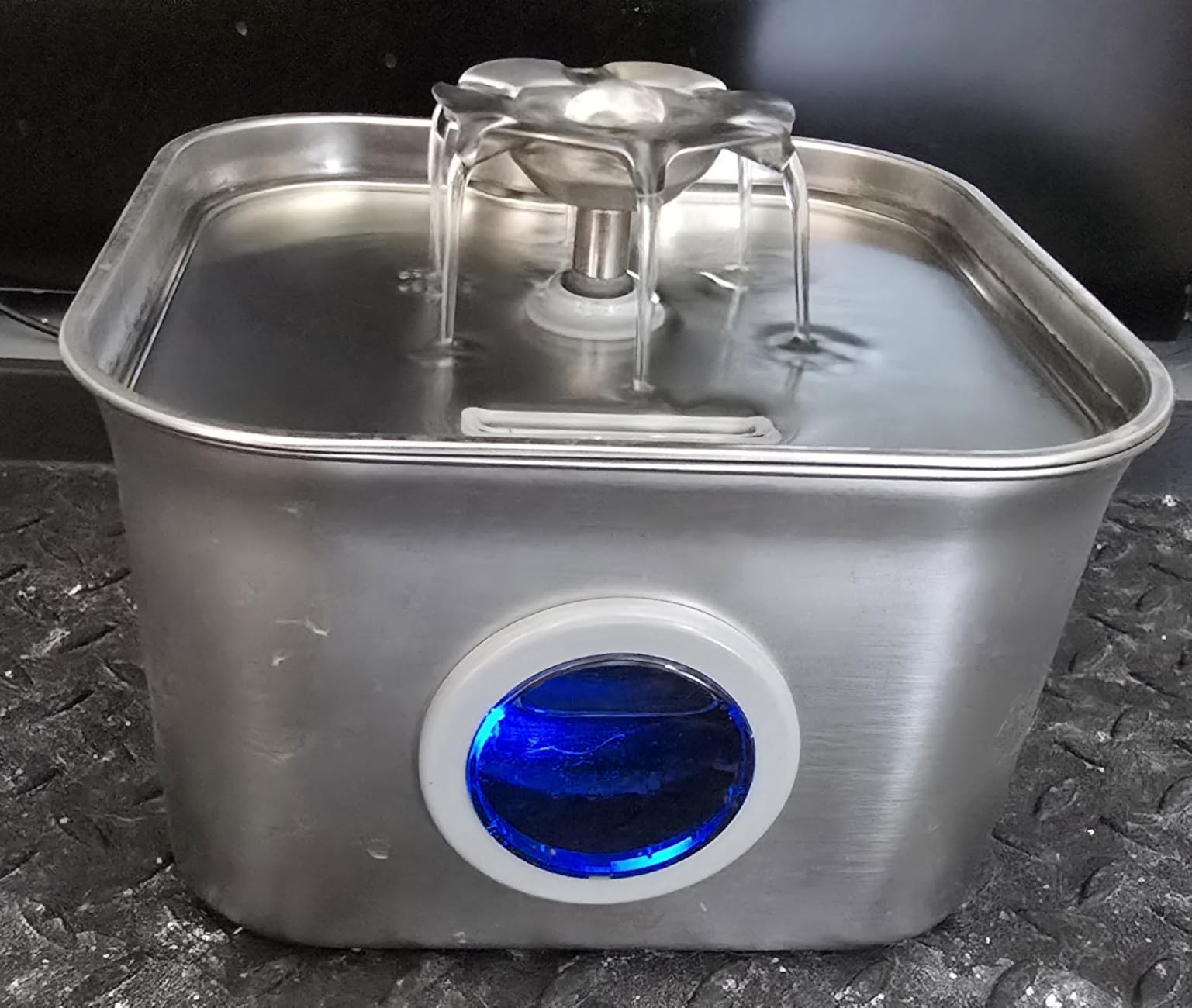Stainless Steel Cat Water Fountain, 99oz/2.8L Auto Pet Drinking Fountain with 20dB Ultra-Quiet Pump- Ideal for Timid Pets, LED Water Level Window, Dishwasher Safe, 24/7 Circulating Flow - FEELNEEDY customer photo 1