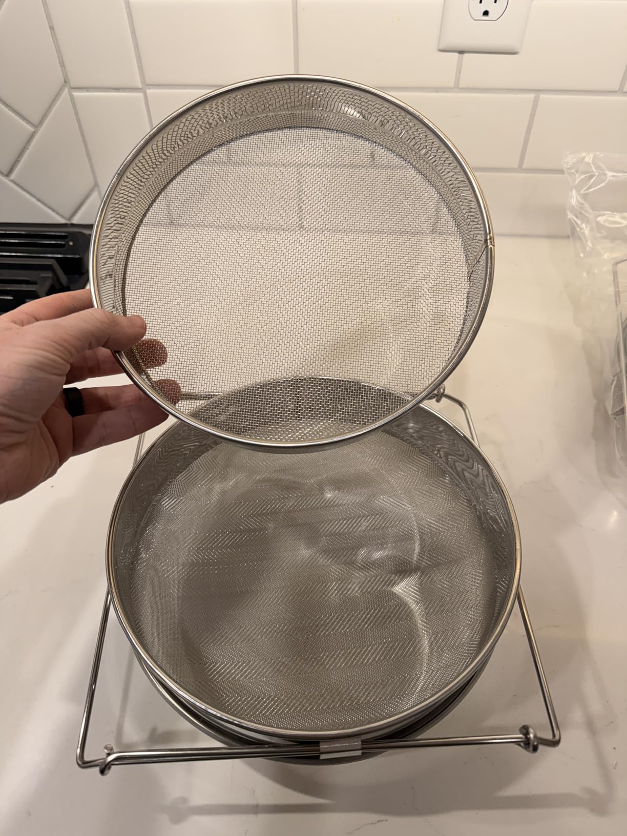 2Set Stainless Steel Honey Strainer, Double Sieve Honey Filter, Honey Extractor Equipment for 5 Gallon Bucket Honey, Beekeeping Equipment Tools customer photo 1