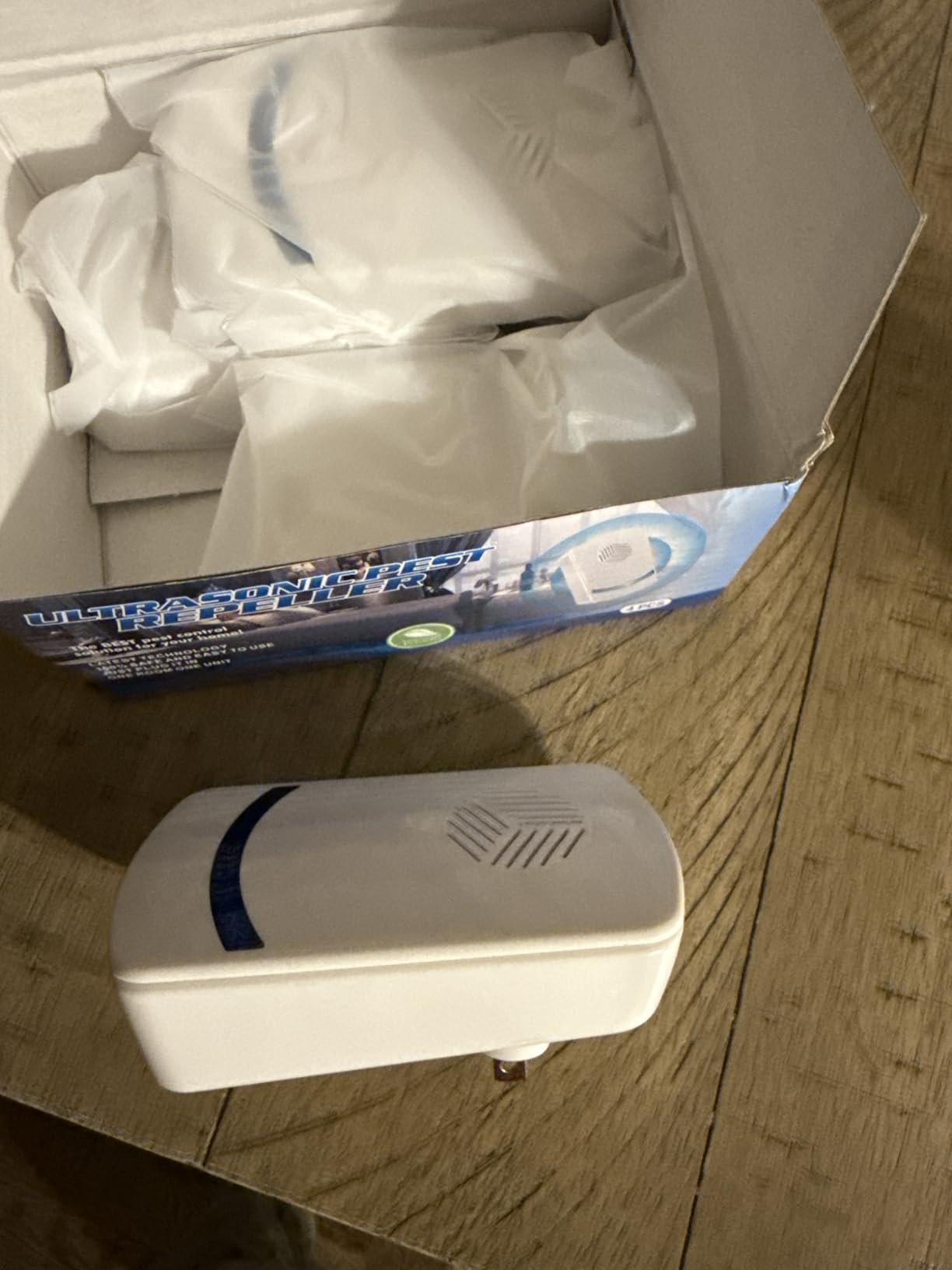 COR-E29, Ultrasonic Pest Control Repeller - Electronic & Ultrasound, Indoor Plug-in Repellent - Get rid of - Rodents, Mice, Squirrels, Bats, Insects, Bed Bugs, Ants, Fleas, Spiders, Roaches (3 Pack) customer photo 1