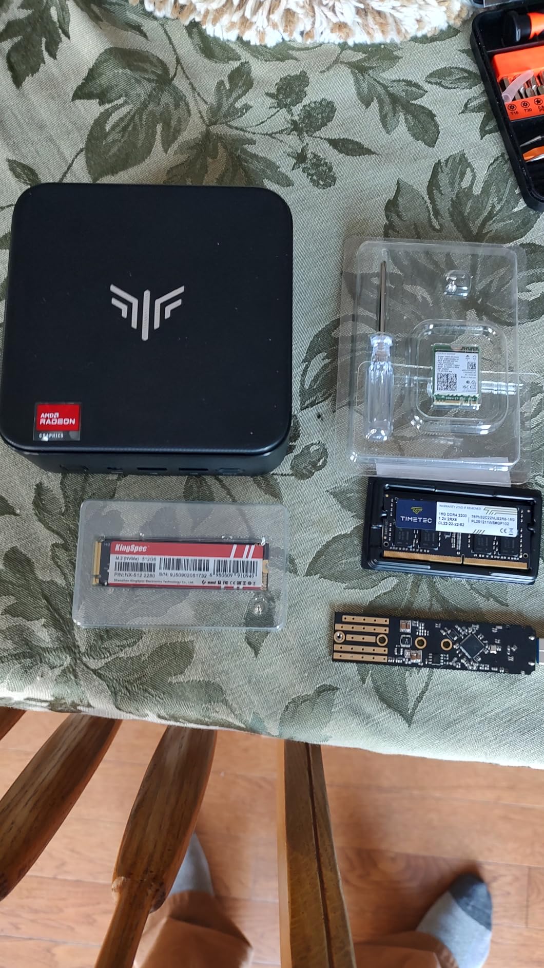 KAMRUI E3B Mini PC, AMD Ryzen V2748 (Beat R5 6650H/R7 5825U, up to 3.7GHz) Mini Desktop Computer, 16GB DDR4 512GB 3200MT/s SSD, Radeon Vega 7 Graphics Triple 4K Display/Dual LAN/WiFi6/BT5 customer photo 1