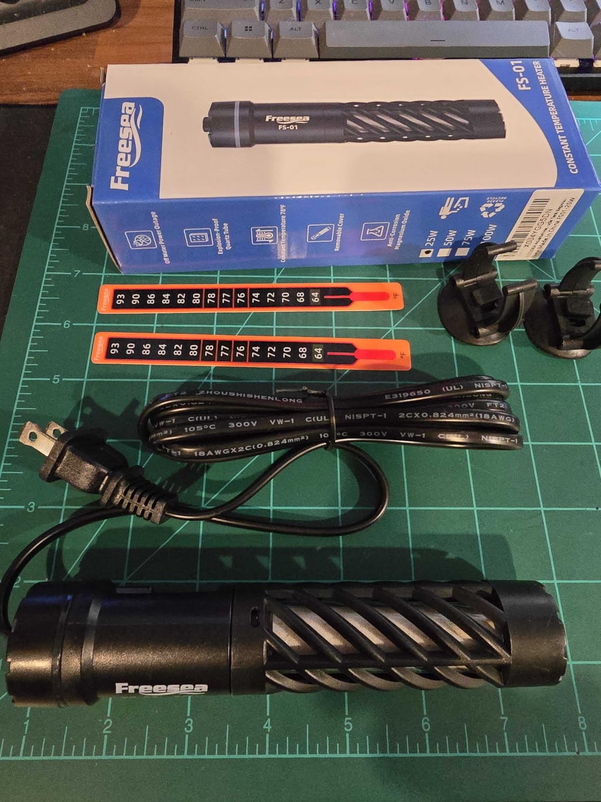 FREESEA Aquarium Heater for Fish Tank: 25W Small Thermostat with Auto-Off if Out of Water 2 Inches for 1-5 Gallon Betta Turtle Tank Beginner customer photo 1