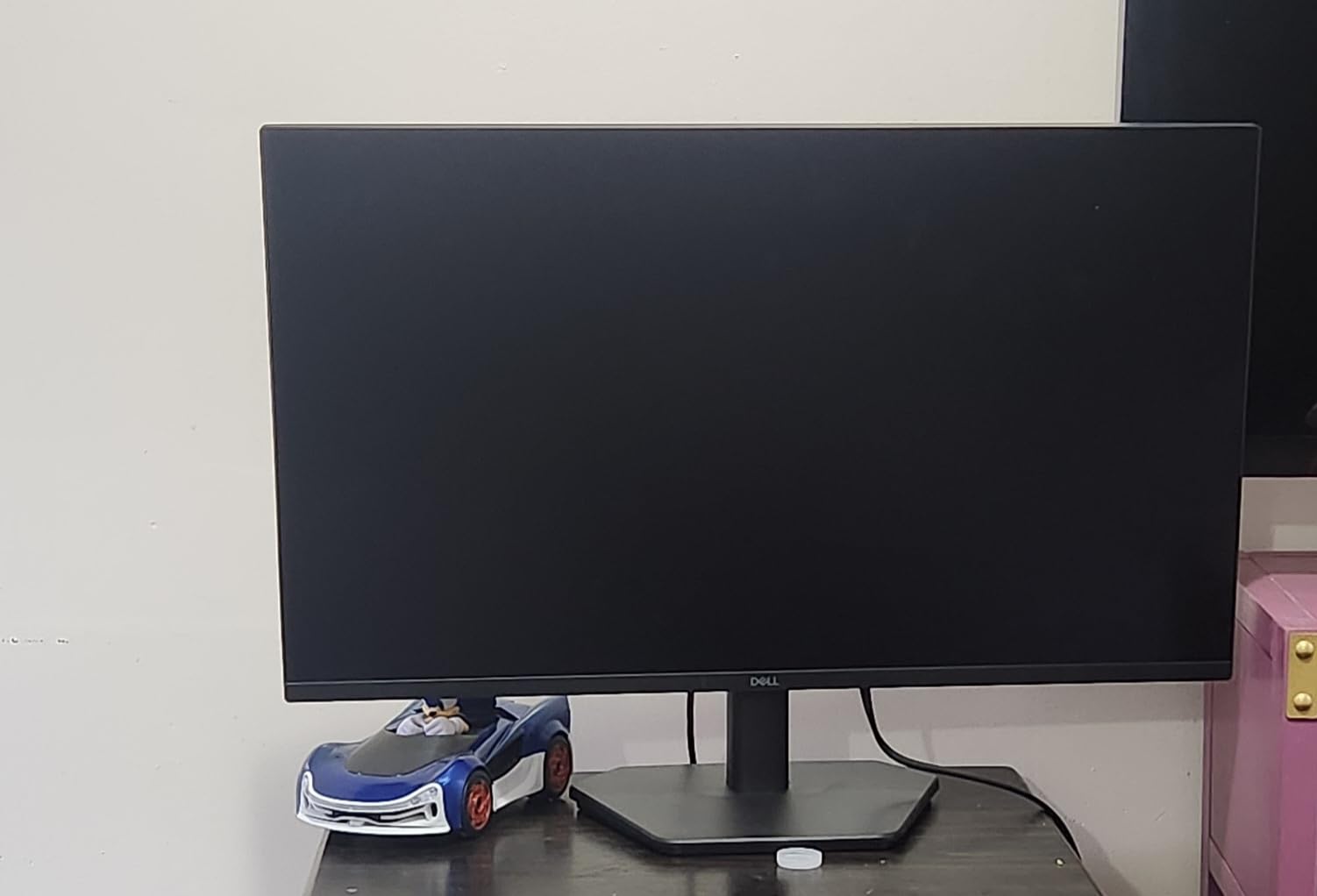 Dell 27 240Hz Gaming Monitor - SE2726HG - 27-inch FHD (1920x1080) 240Hz Display, In-Plane Switching (IPS) Technology, AMD FreeSync Premium, TUV 3-Star, 2X HDMI, DisplayPort 1.4, Tilt customer photo 1