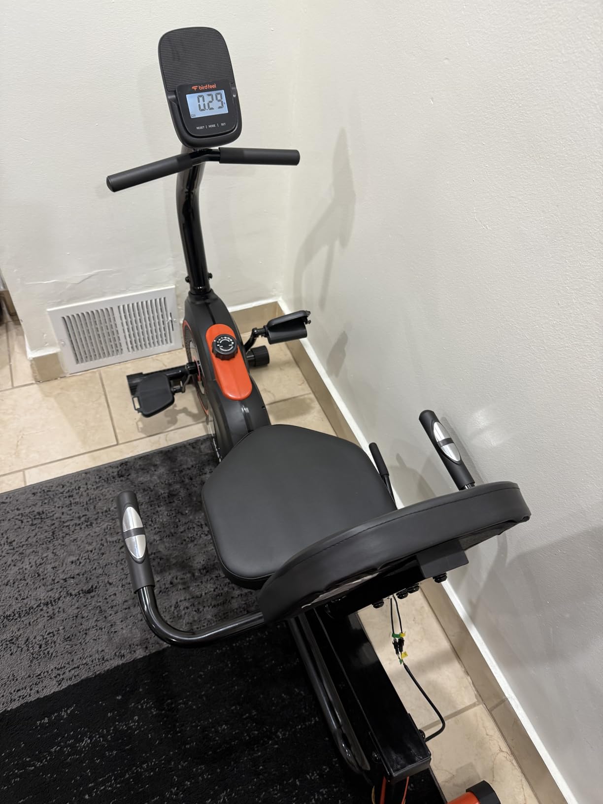 Recumbent Exercise Bike for Home, Recumbent Stationary Bikes for Adults & Seniors, Load Capacity of 400 pounds, Equipped with 16 Adjustable Gears, and Soft Adjustable Seats customer photo 1