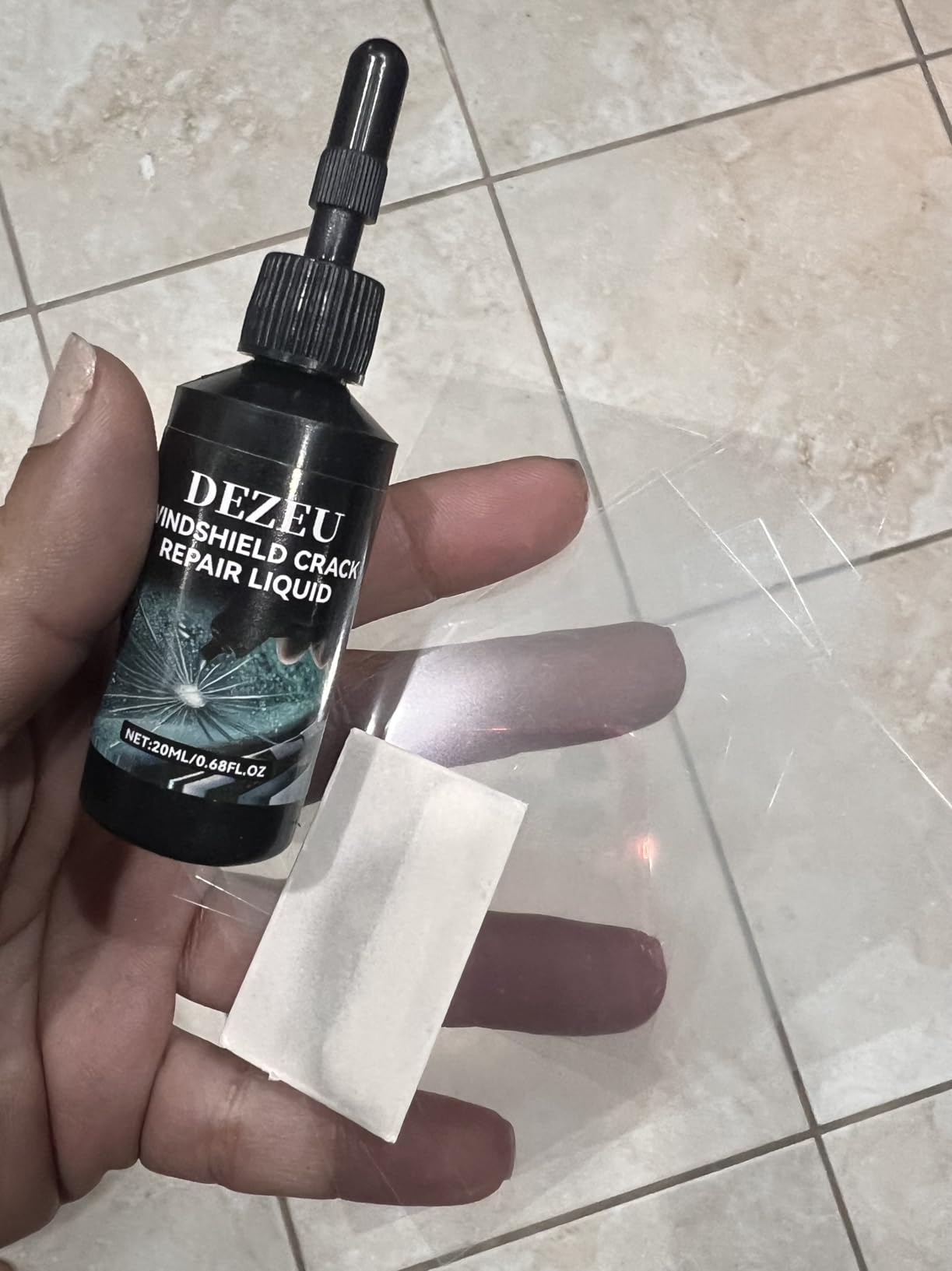 DEZEU Windshield Crack Repair Kit, 2026 Latest Upgraded Windshield Chip Repair Kit, 5MinQuick-Glass Repair Liquid, Long-Lasting for Windshields, Mirrors, All Crack Types 0.68 FL OZ. customer photo 1