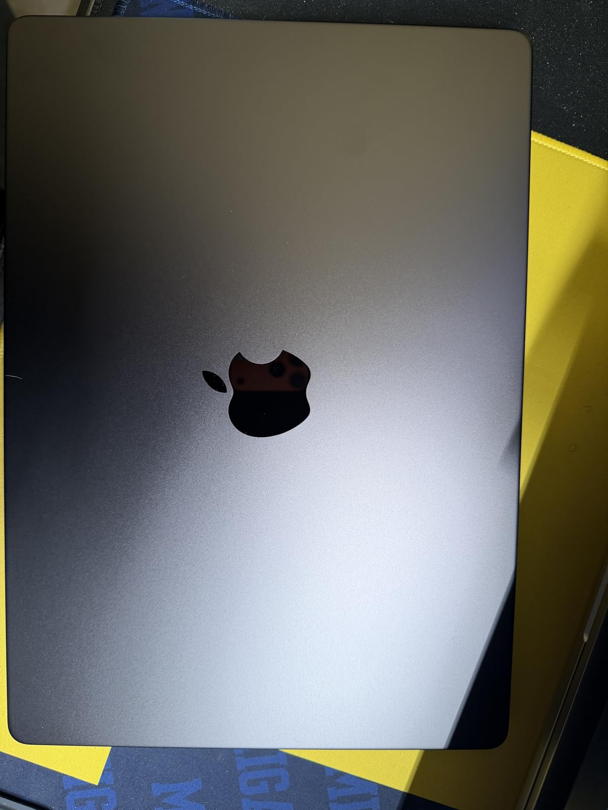 2026 MacBook Pro Laptop with Apple M5 Max chip with 18-core CPU and 32-core GPU: Built for AI, 14.2-inch Liquid Retina XDR Display, 36GB Unified Memory, 2TB SSD, Wi-Fi 7; Space Black customer photo 1