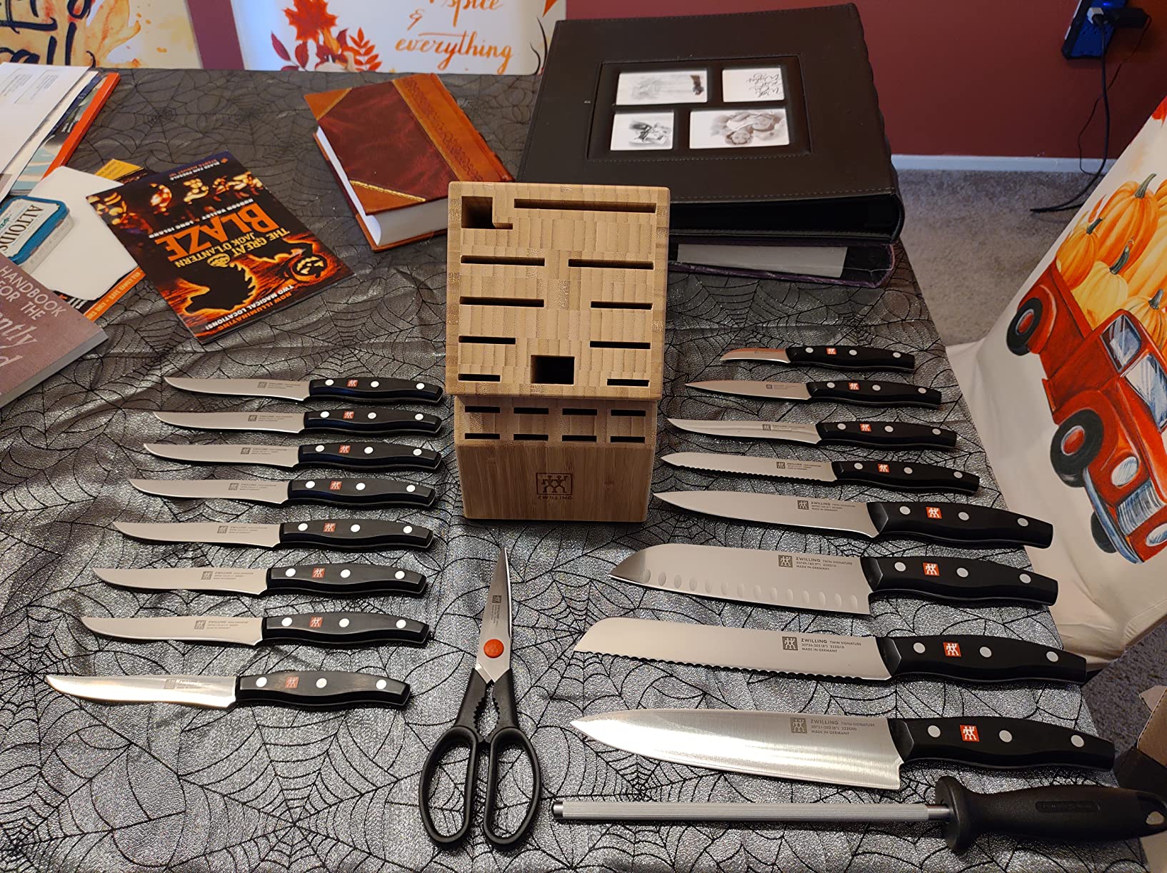ZWILLING Twin Signature 7-Piece German Knife Set with Block customer photo 1