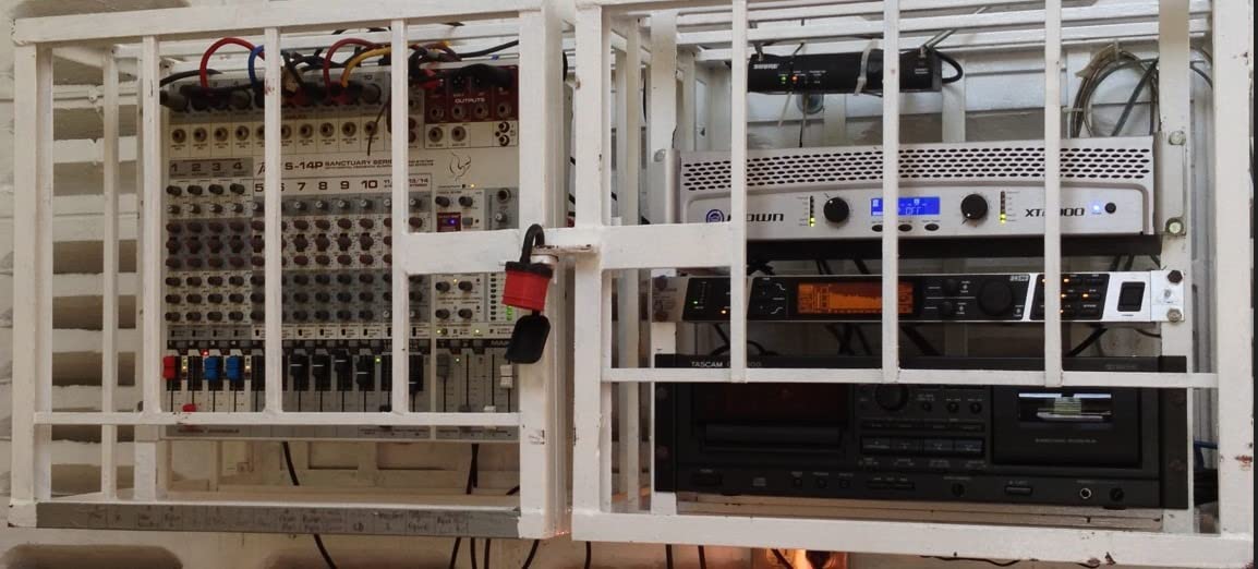 DEQ2496 Professional 96 kHz EQ/Dynamics Processor with Auto EQ customer photo 2