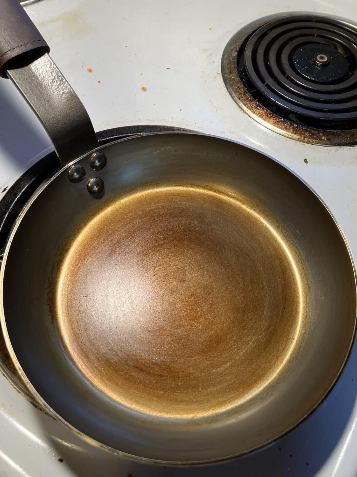 M'Steel Black Carbon Natural Nonstick Frying Pan With Iron Handle, 11-in, Suitable For All Cooking Surfaces, Made in France customer photo 2
