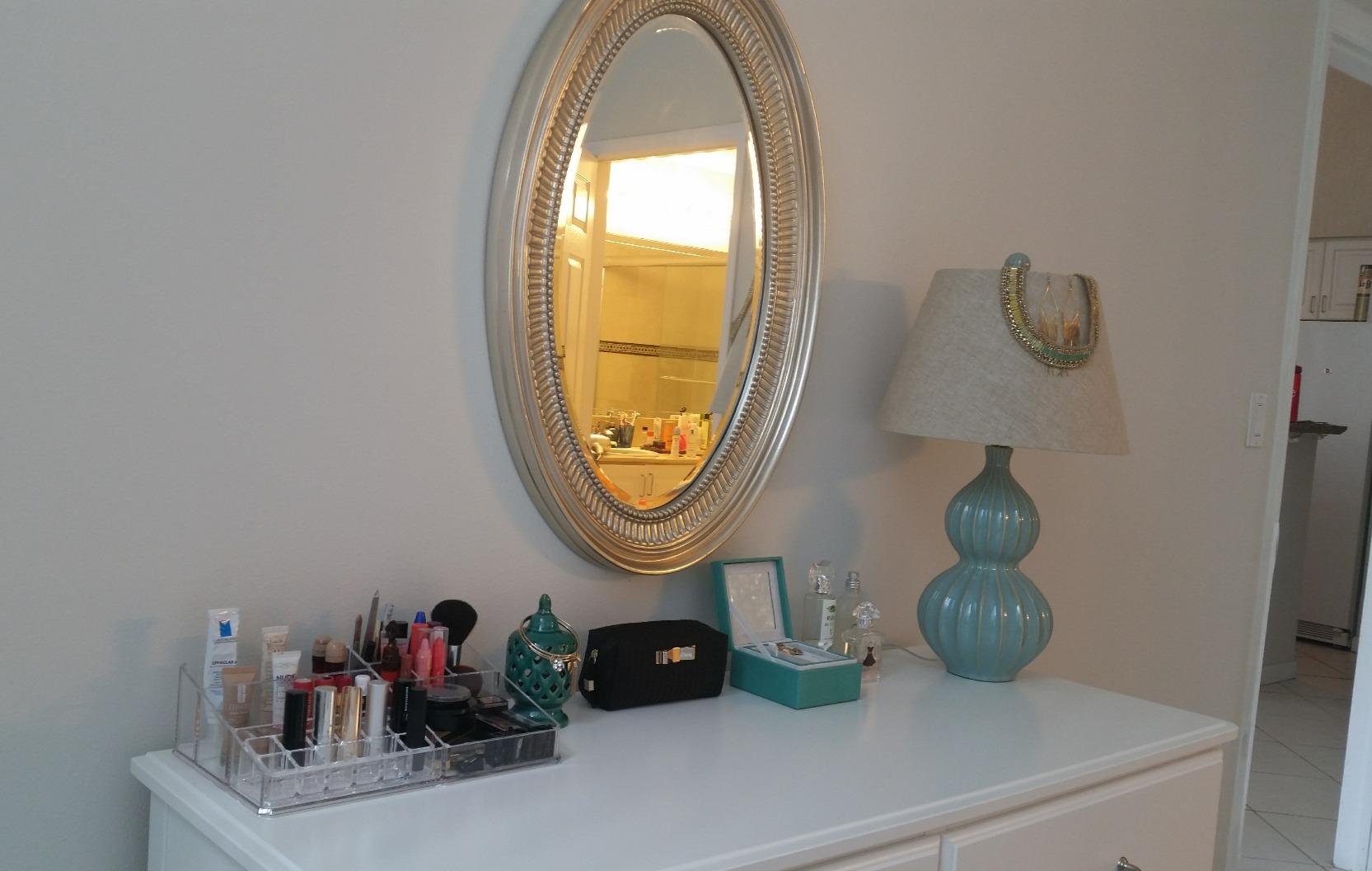Howard Elliott Ethan Bronze Oval Decorative Wall Hanging Mirror, Vintage Oval Mirror for Wall Decor Resin Frame Vanity Mirror Perfect for Living Room, Bedroom & Home Decor, 21 x 31 Inch customer photo 1