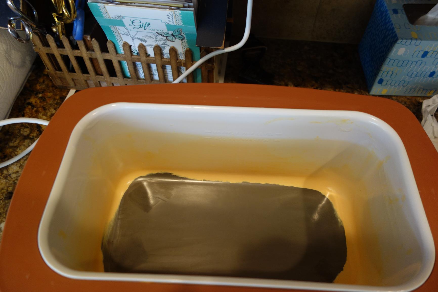 GIGI Paraffin Wax Warmer - Professional Grade Paraffin Bath for Manicures and Pedicures - Includes 6 lbs. of Paraffin Wax - Digital Temperature Control and Ergonomic Design for Comfort and Relaxation customer photo 2
