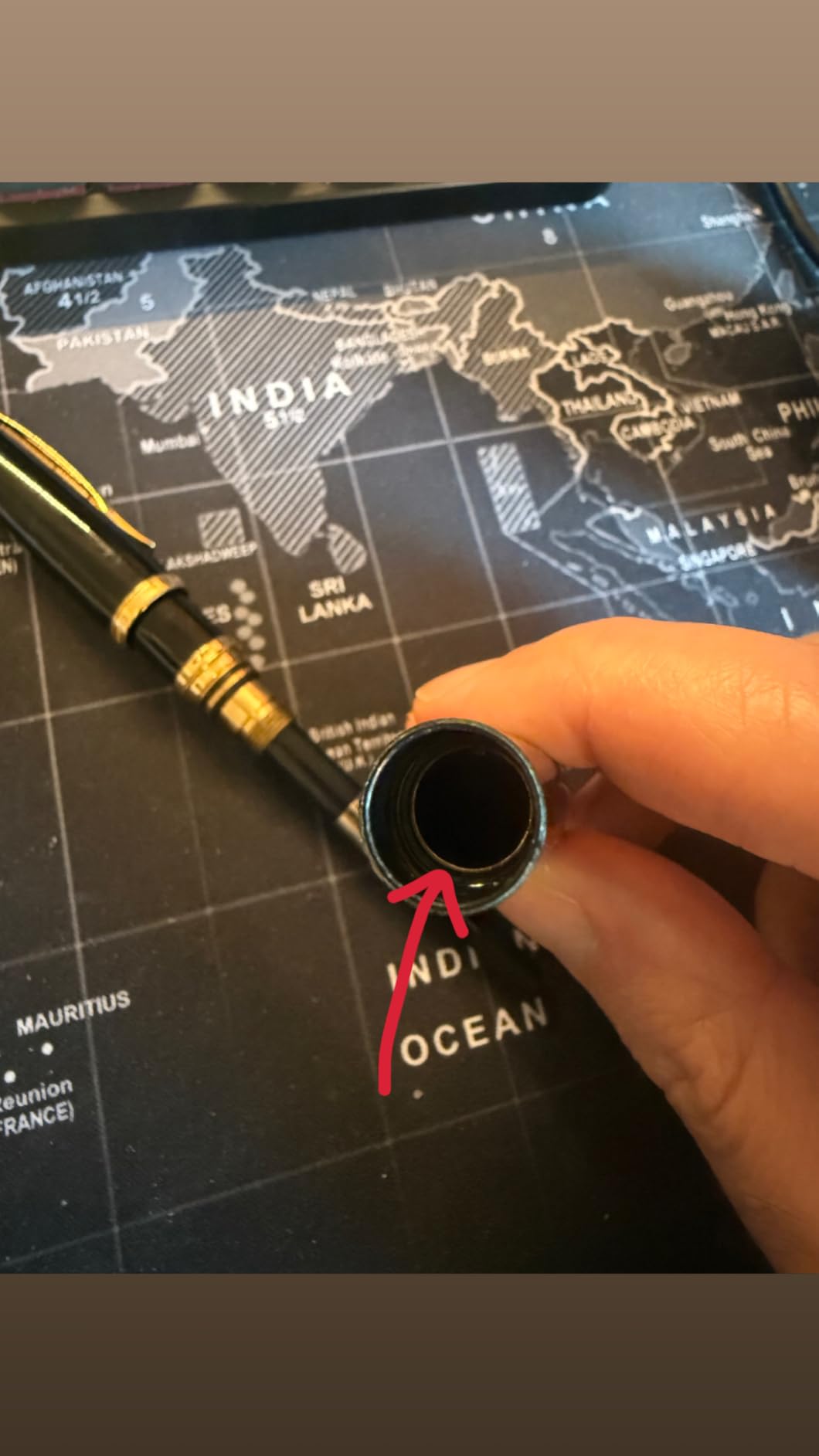 Waterman Carène Black Sea Fountain Pen - High-Gloss Black & 23k Gold Clip - Fine Nib customer photo 1