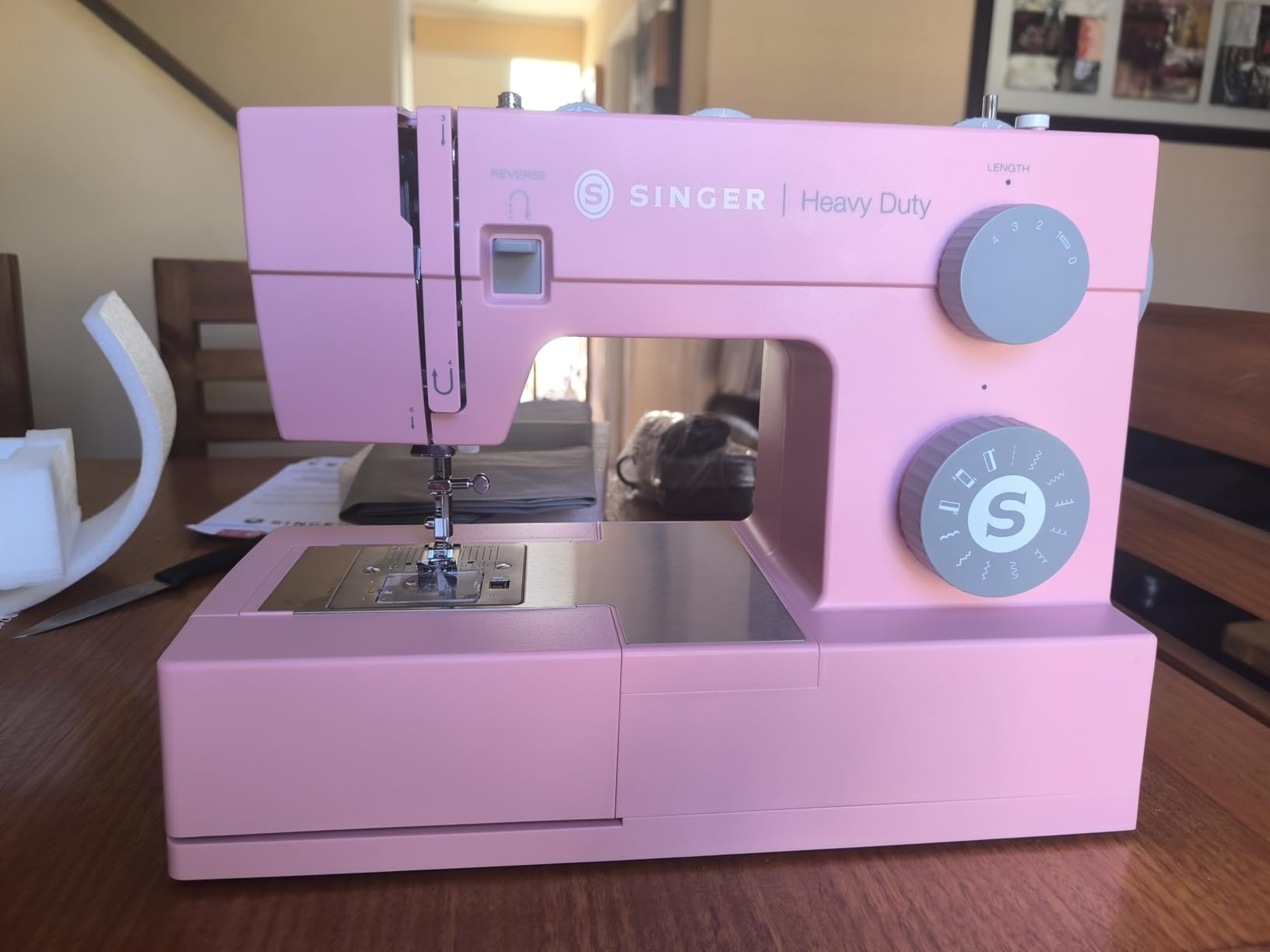SINGER Heavy Duty 4411 (Grey) High Speed Sewing Machine + Accessories | 11 Built-In Stitches, 69 Stitch Applications | 50% More Power, 1100 Stitches/Min | Metal Frame, 4-Step Buttonhole customer photo 1