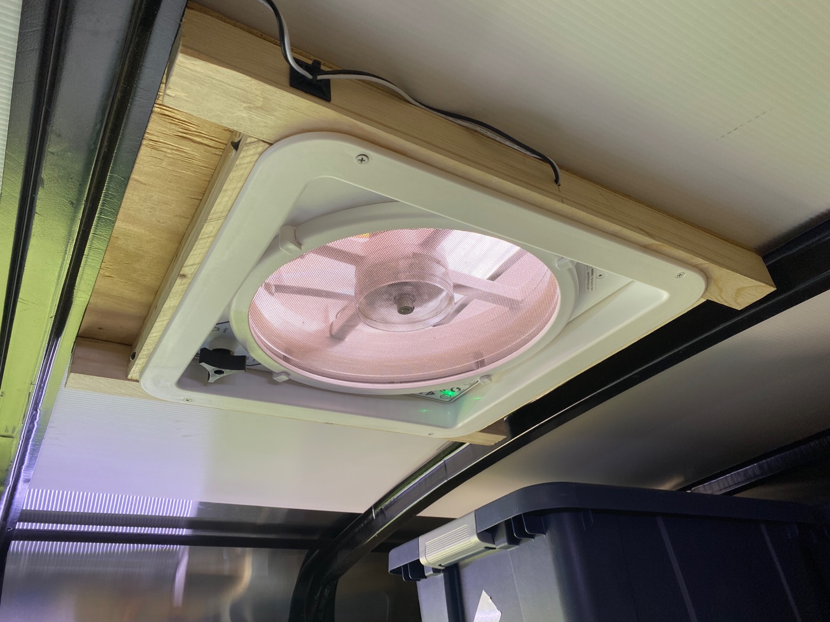 Maxxfan Deluxe Vent, Fan and Vent Cover All in One - Powerful 10-Speed Reversible Fan with Thermostat, Built-In Rain Cover, Remote Control, Intake & Exhaust Fan, White (00-07000K) customer photo 1