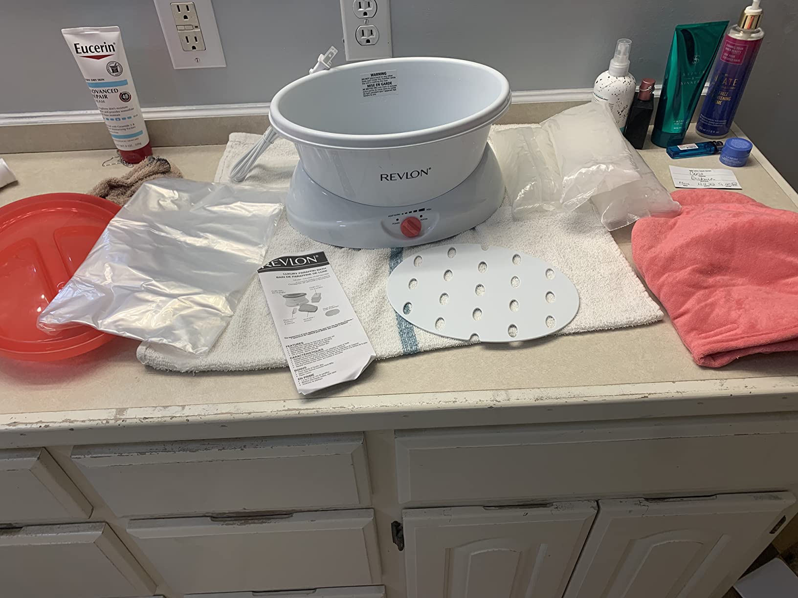 Revlon Luxury Paraffin Bath for Soft Hands, Elbows & Feet customer photo 1