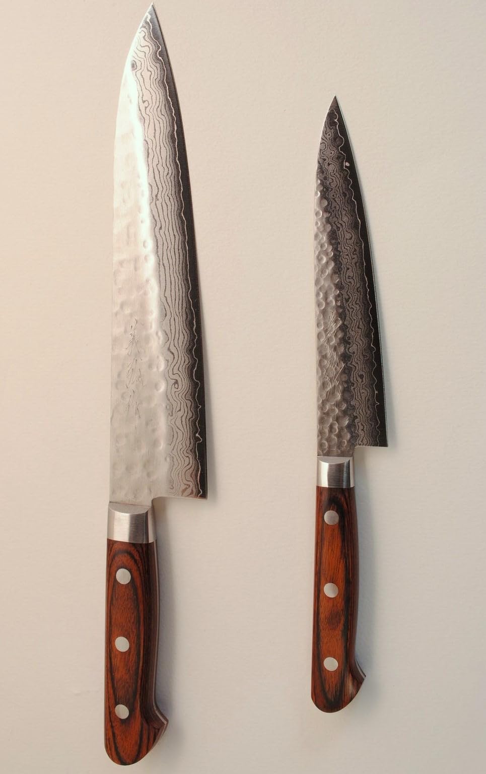 Yoshihiro VG10 16 Layer Hammered Damascus Stainless Steel Gyuto & Petty Utility Knife SET (Gyuto 8.25