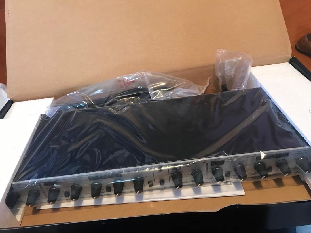 266xs Professional Audio Compressor/Gate Dynamic Effects Processor with Sidechain Insert. For Portable, Tour, Studio. 1U Single Rack Space, Silver customer photo 1